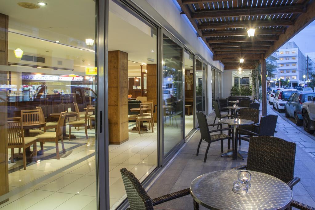 Manousos City Hotel - фото