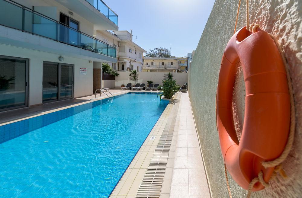 Manousos City Hotel - фото