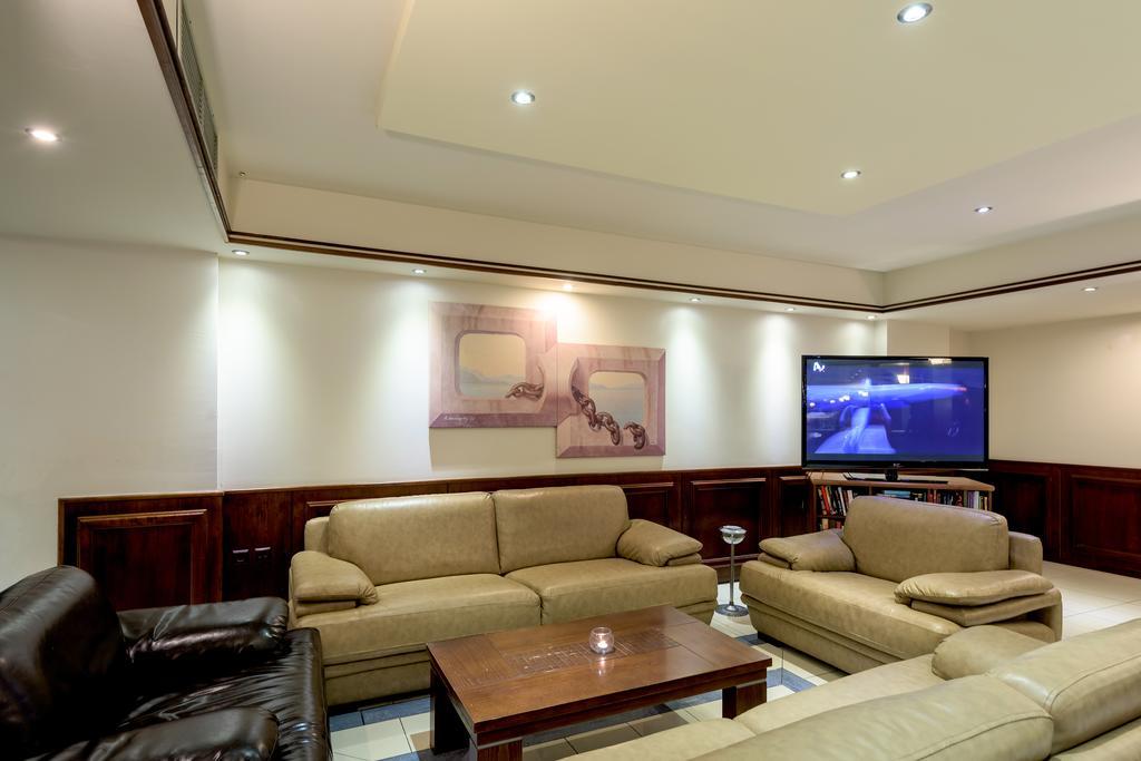 Manousos City Hotel - фото