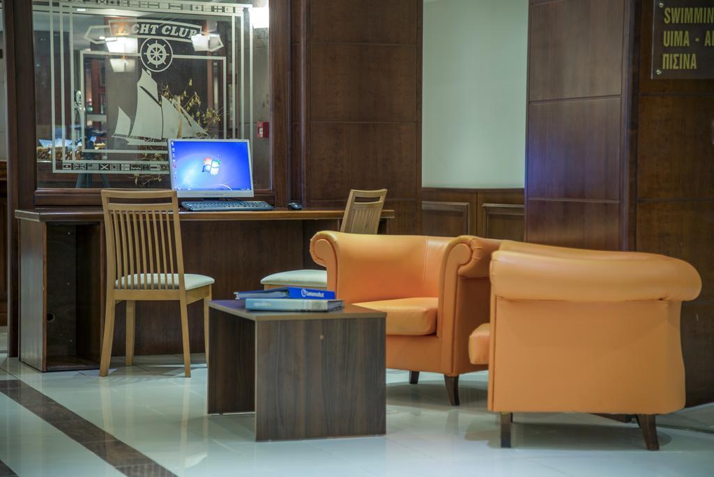 Manousos City Hotel - фото