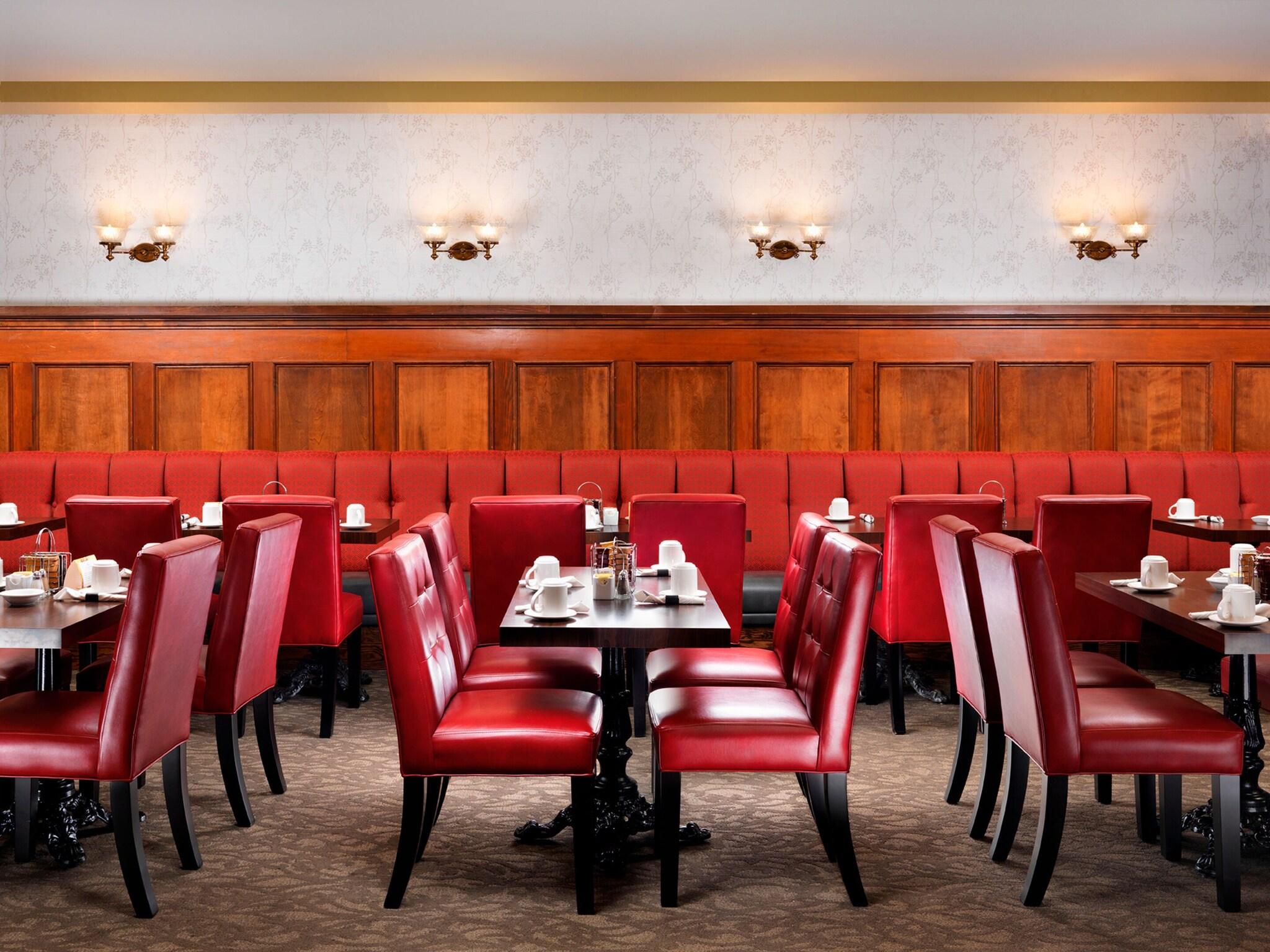 Huntingdon Hotel & Suites by null