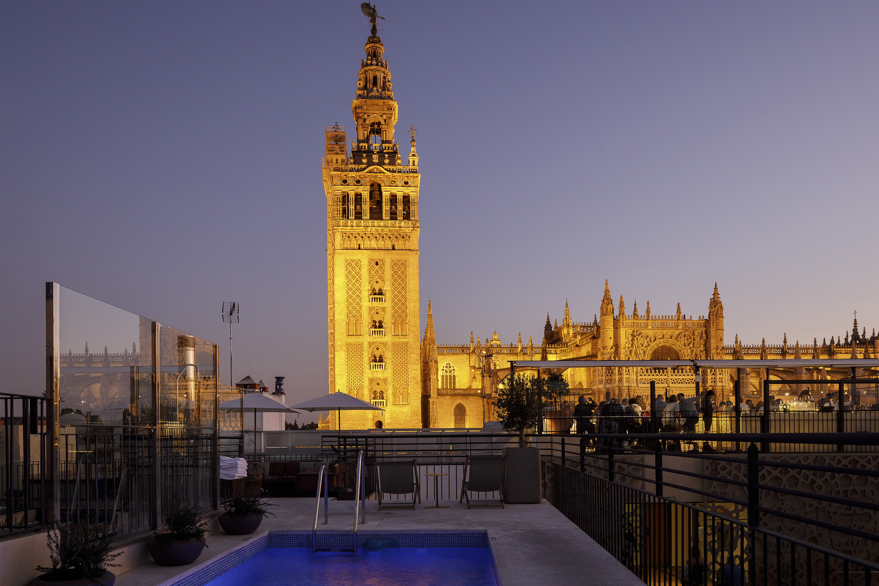 EME Catedral Mercer Hotel by null