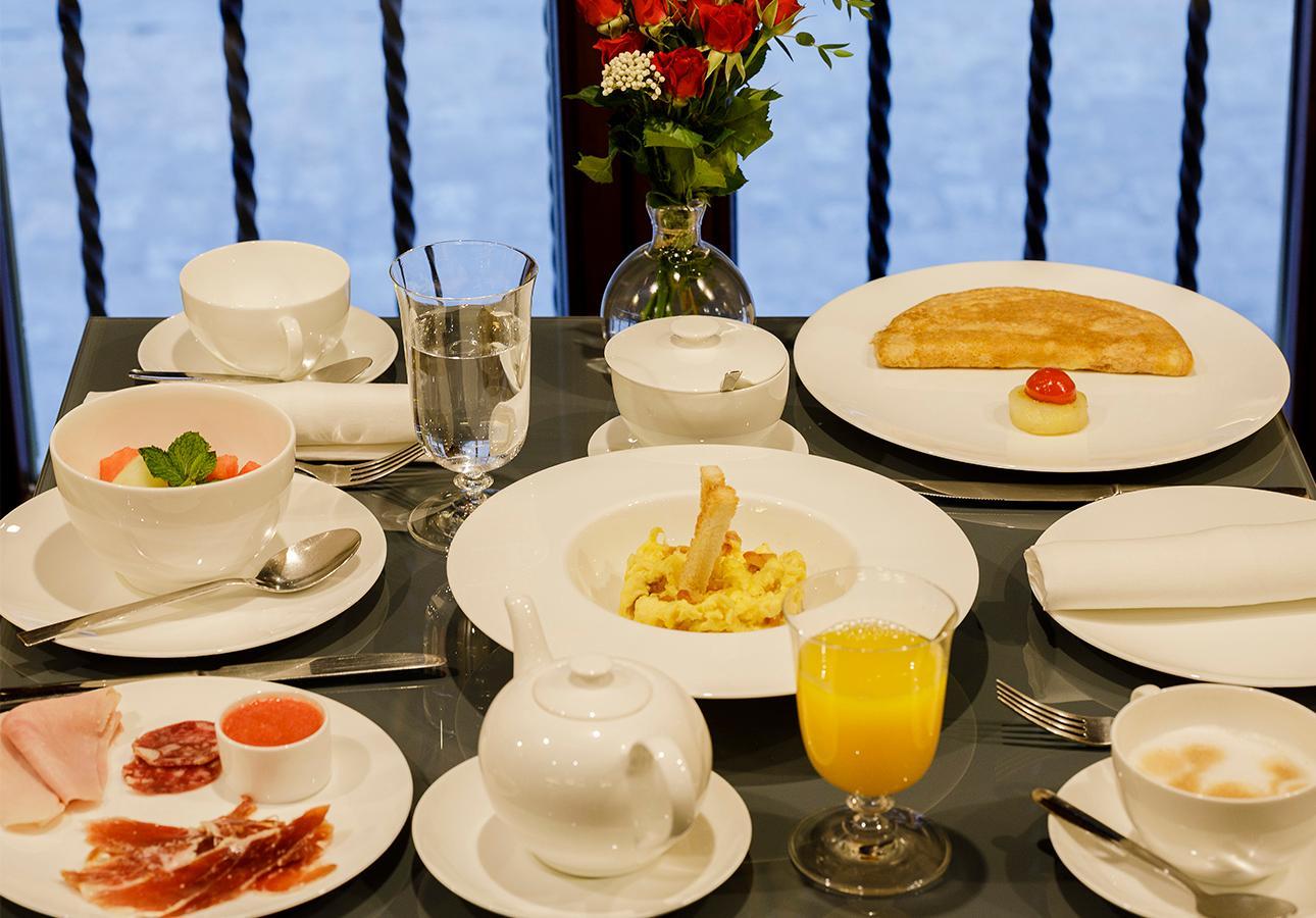 EME Catedral Mercer Hotel by null EME Catedral Mercer Hotel by null