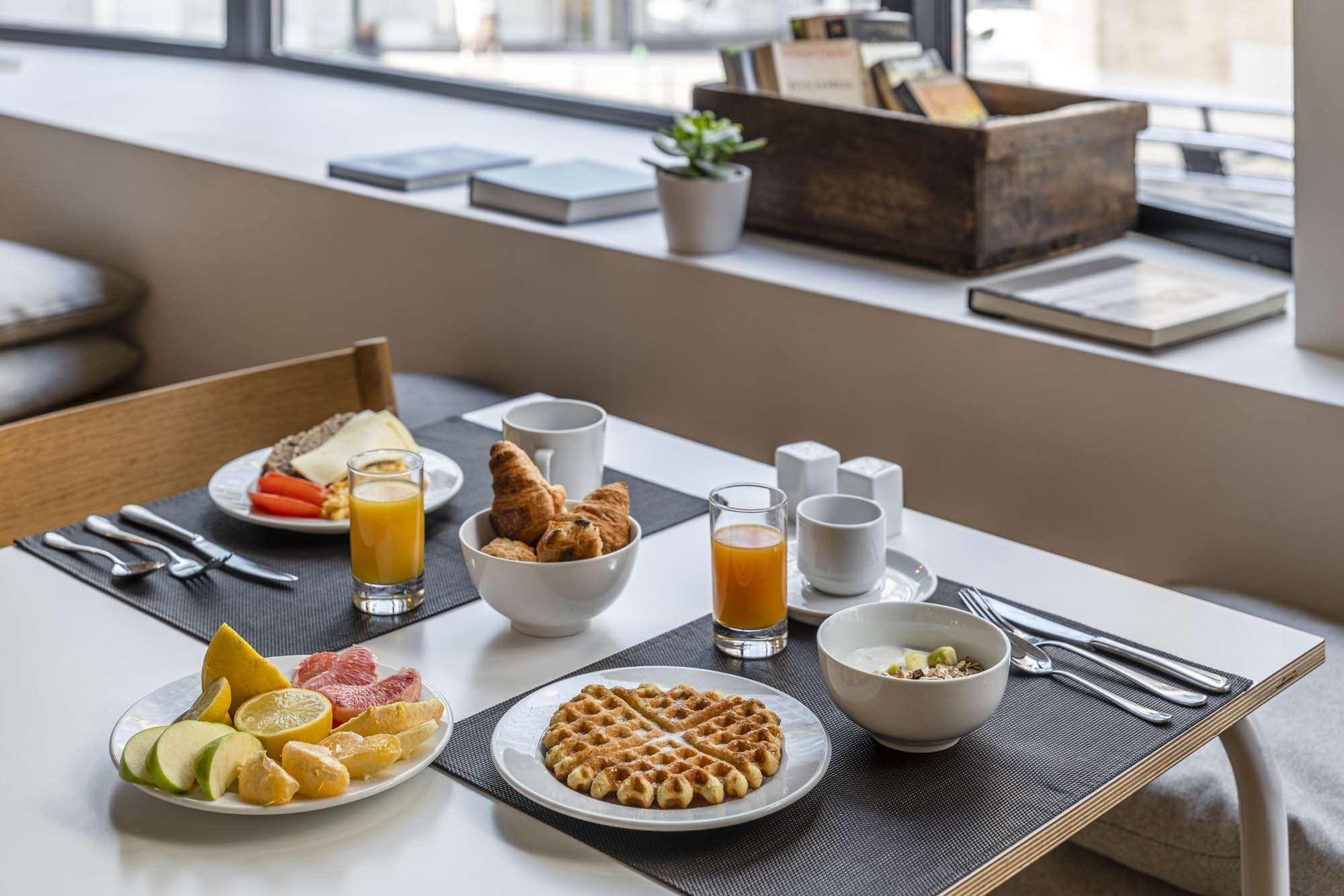 9HOTEL CENTRAL by null