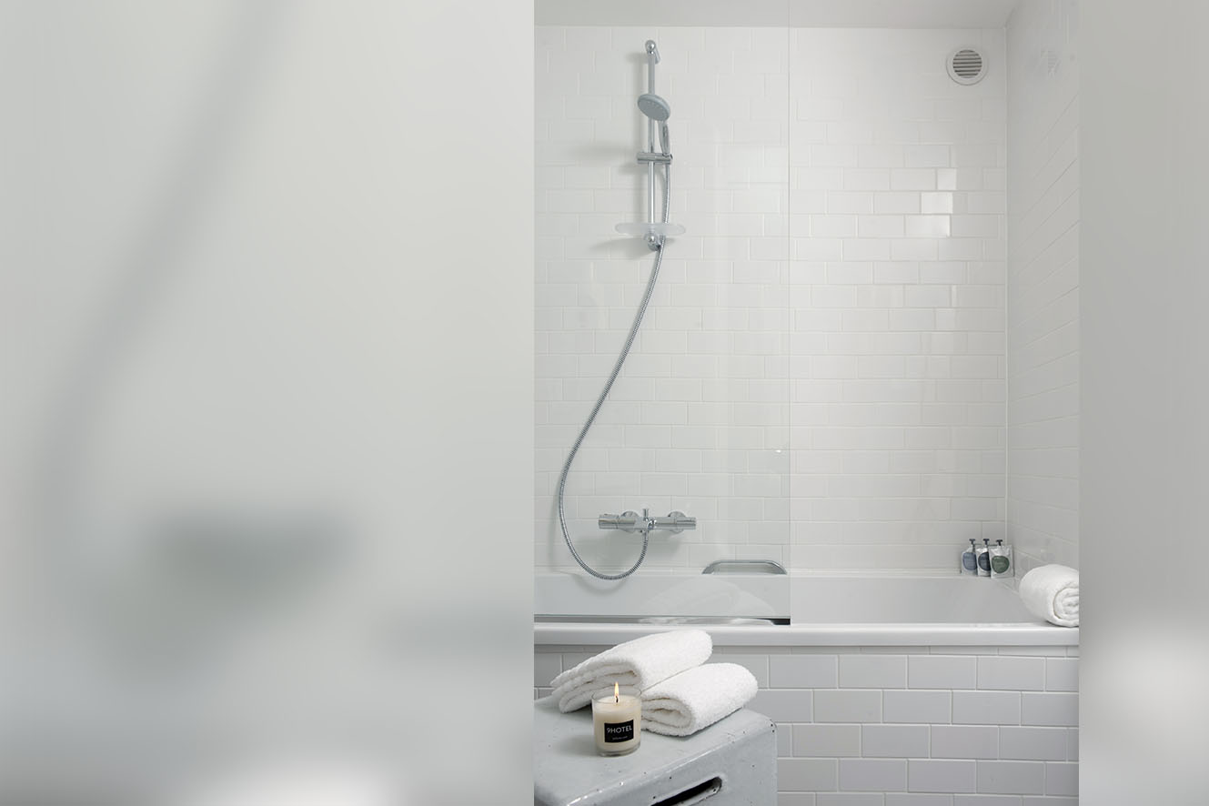 9HOTEL CENTRAL by null