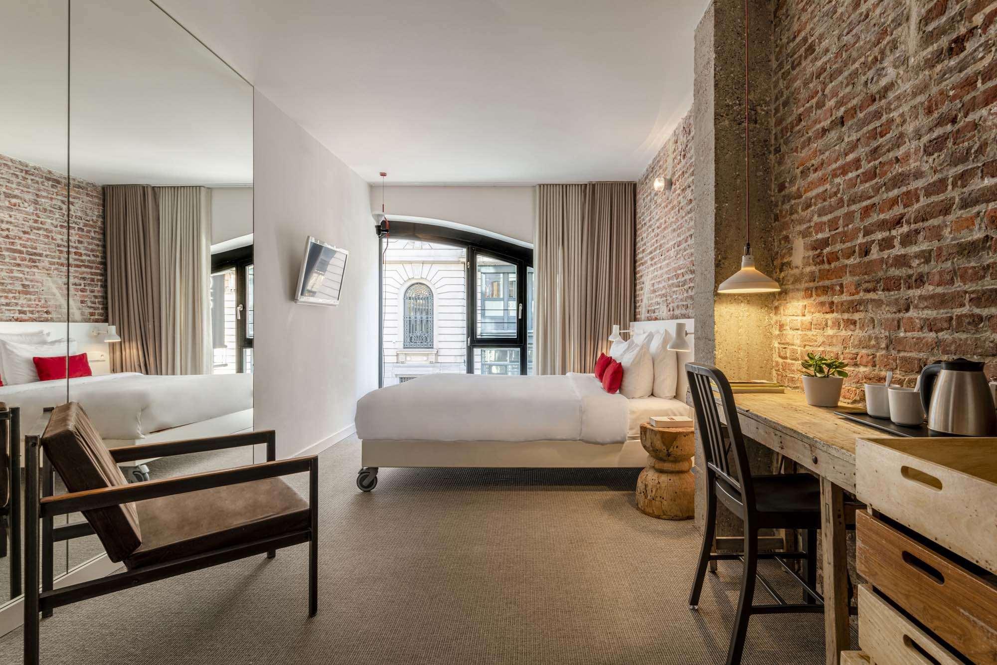 9HOTEL CENTRAL by null