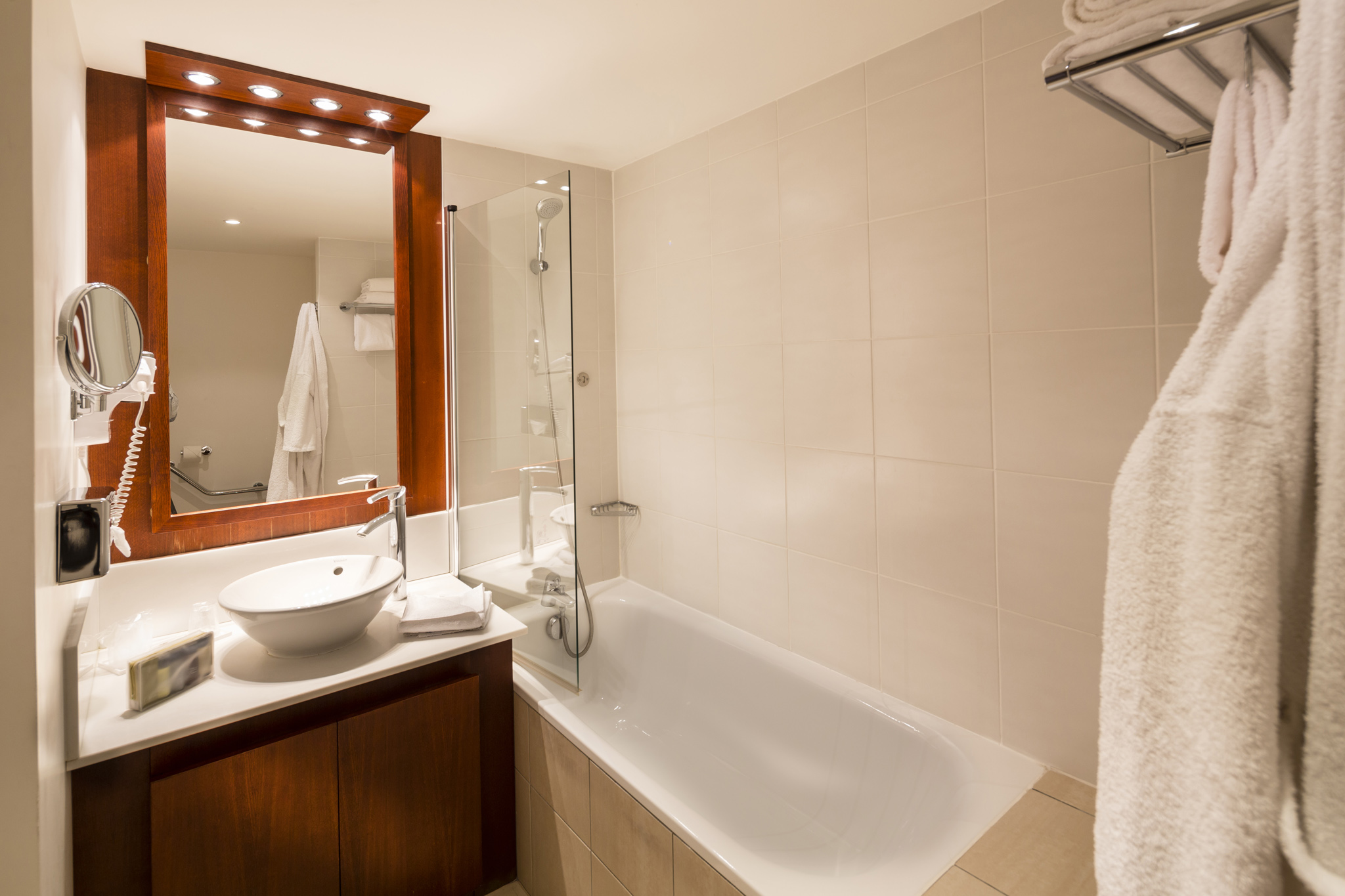 Residhome Courbevoie la...
