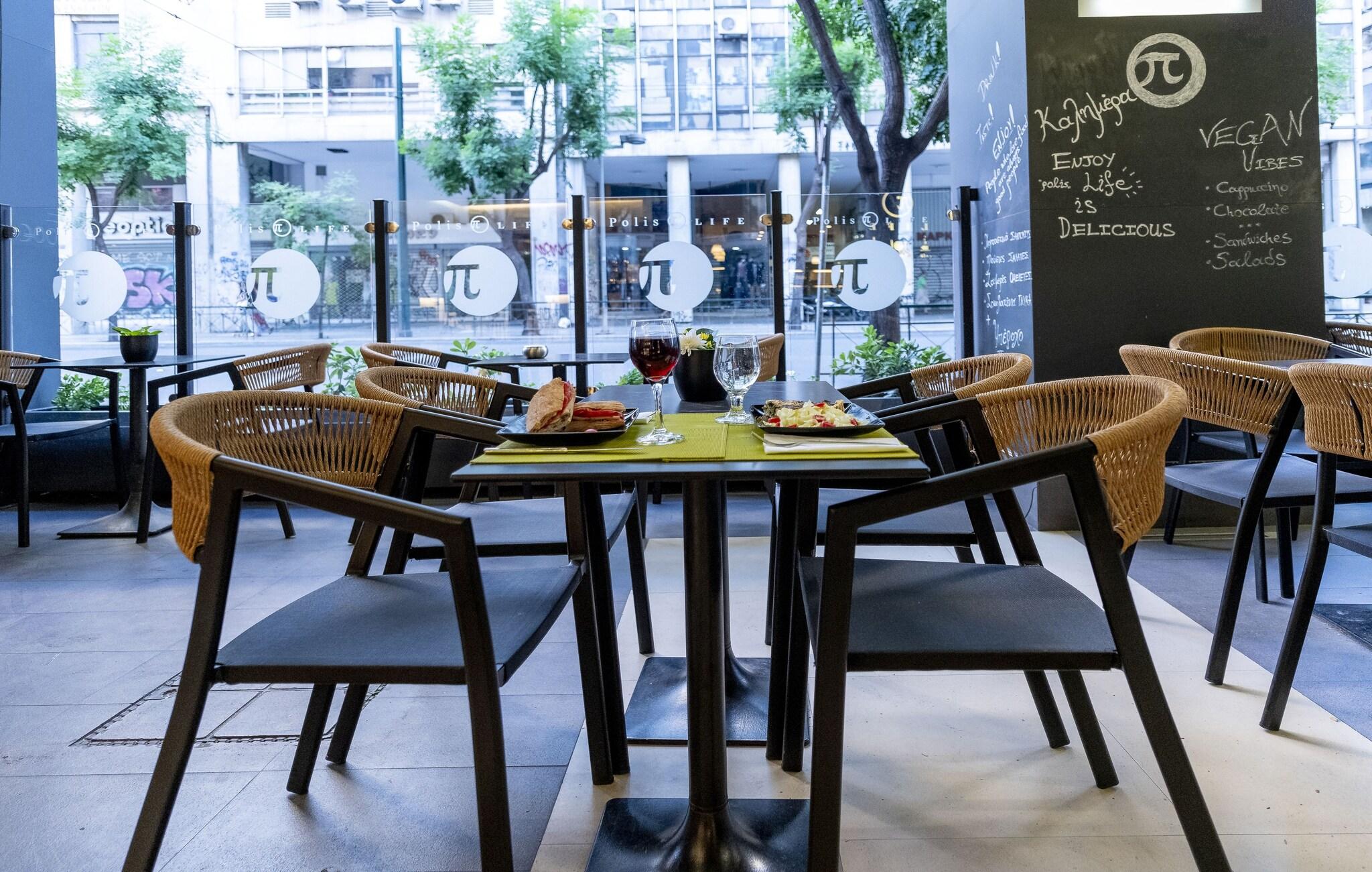 Polis Grand Hotel - photo