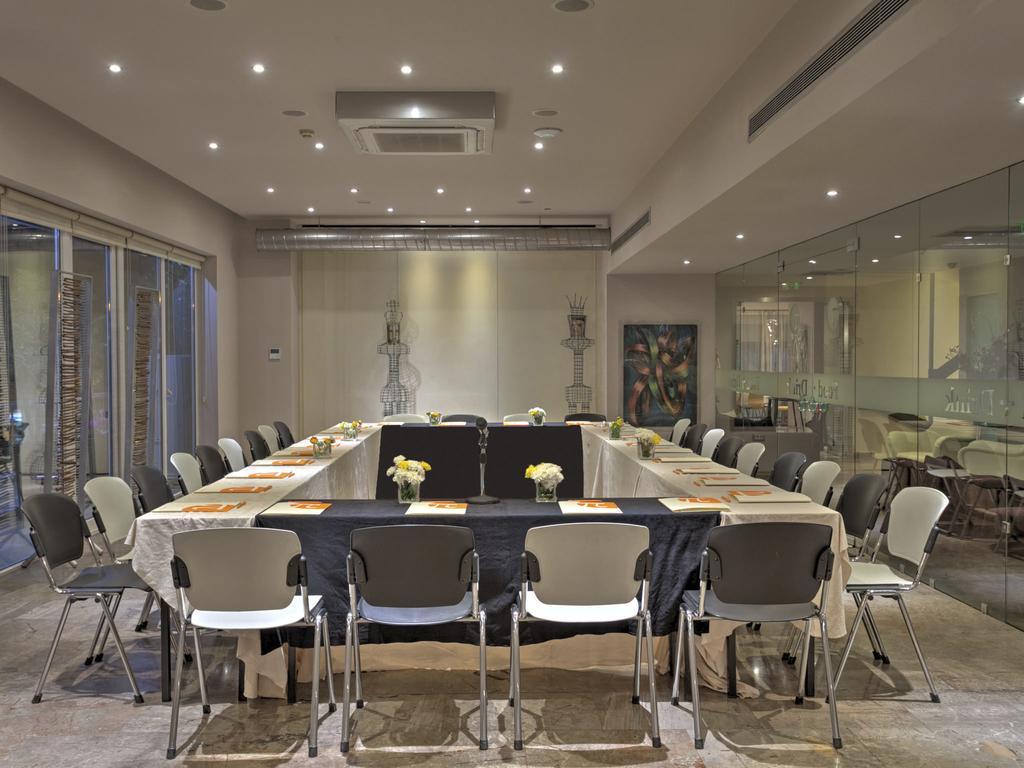 Polis Grand Hotel - photo