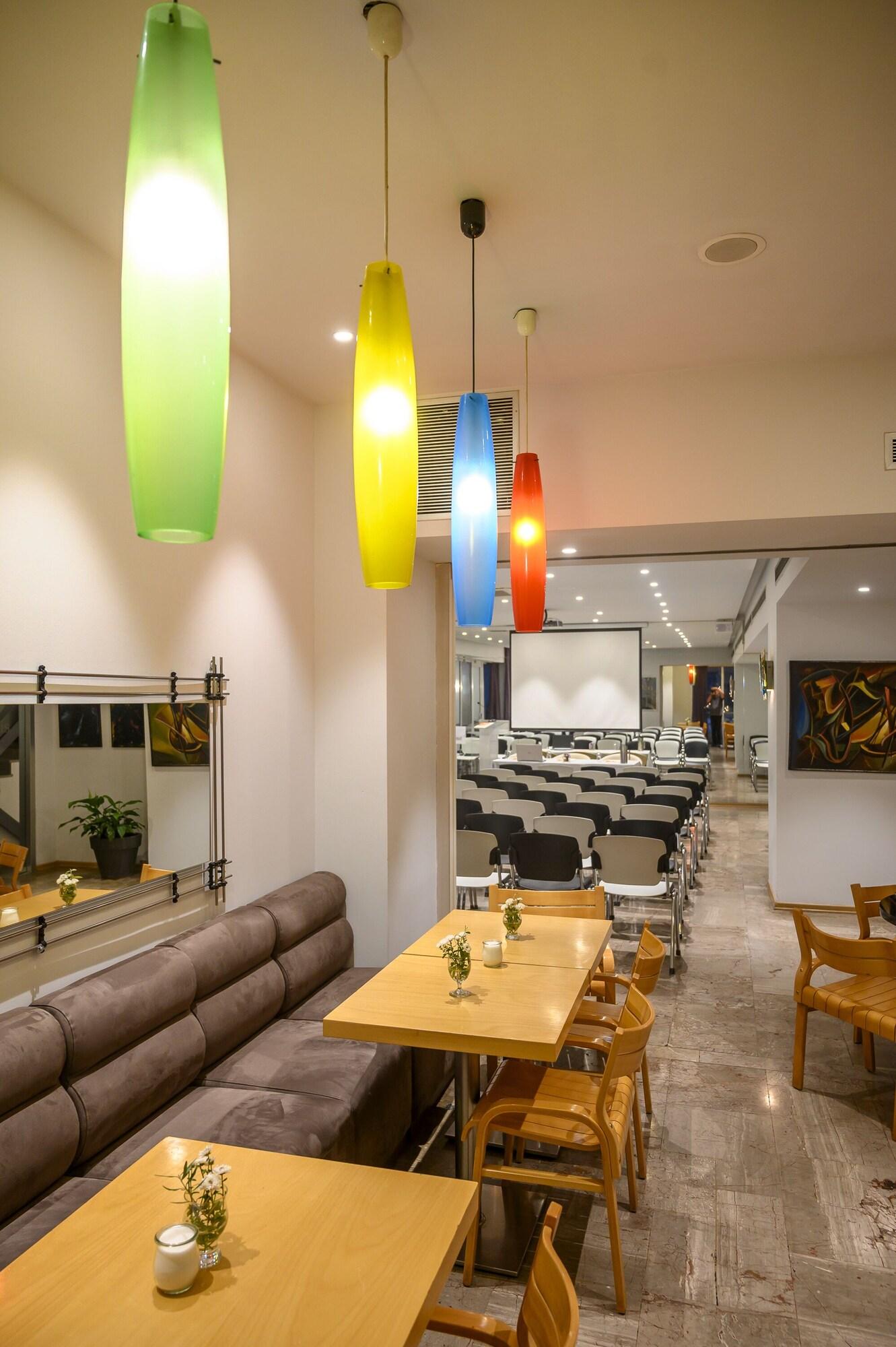 Polis Grand Hotel - photo