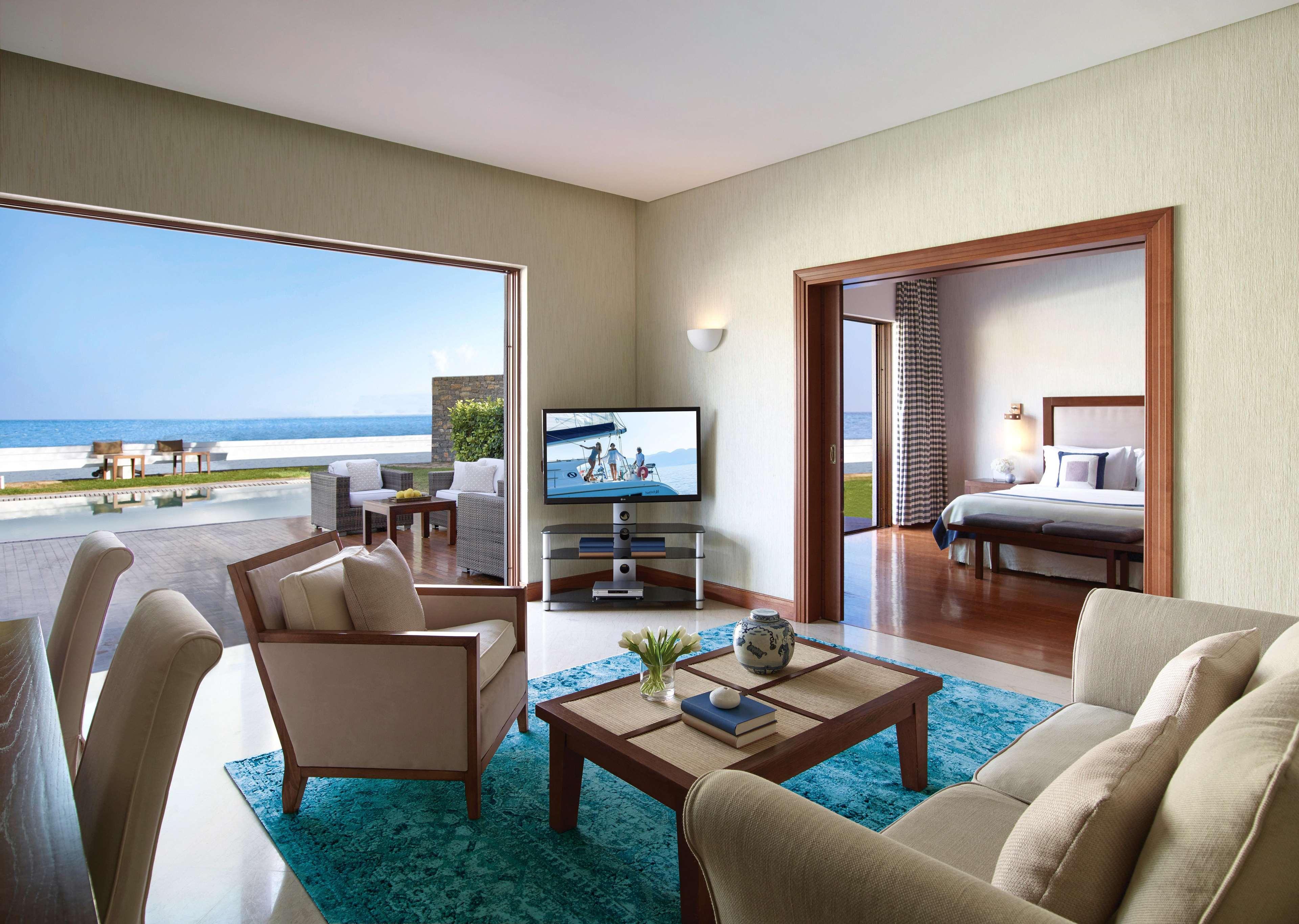 Grand Resort Lagonissi, The Leading Hotels of the World by null