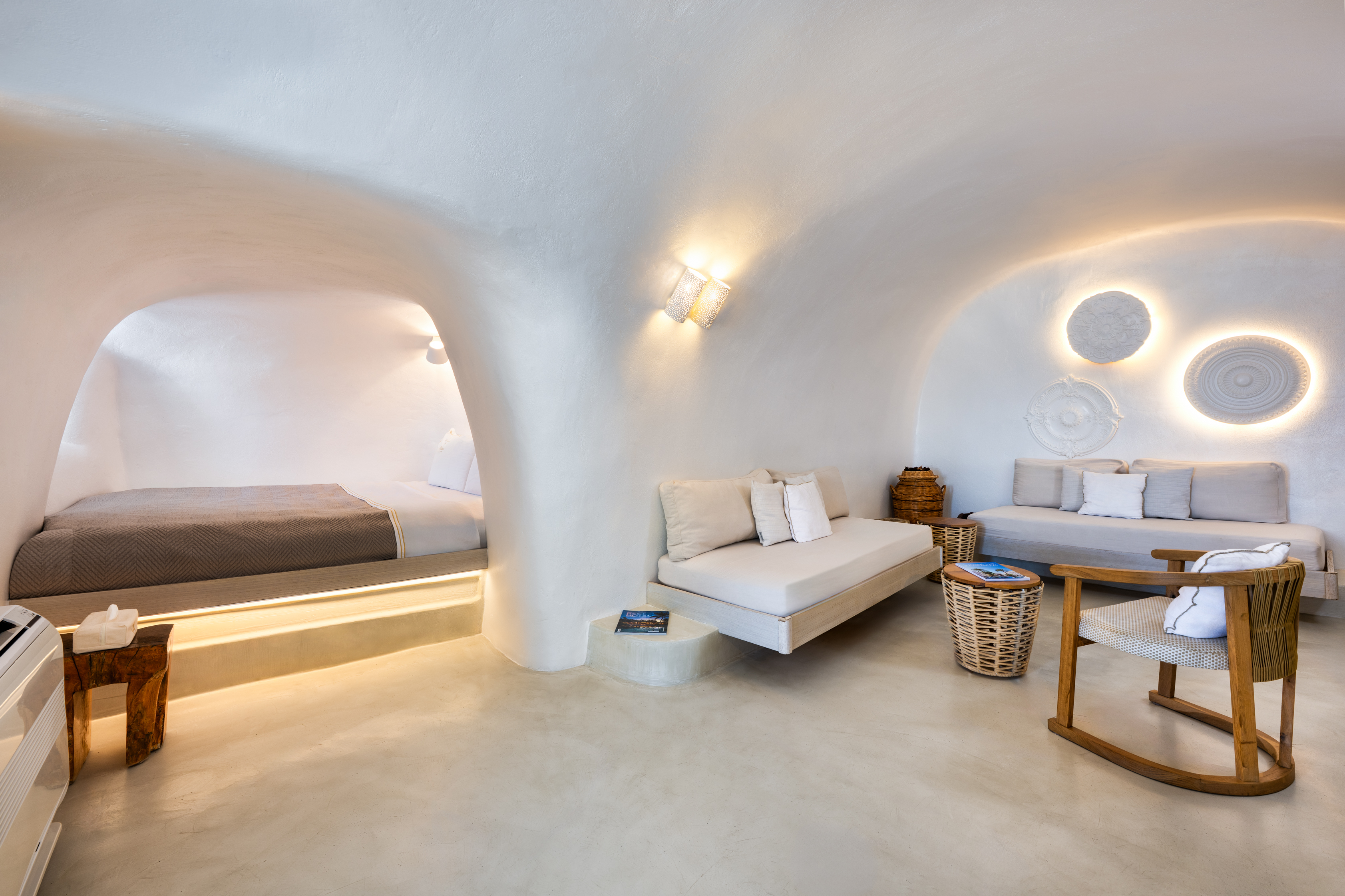 Athina Luxury Suites