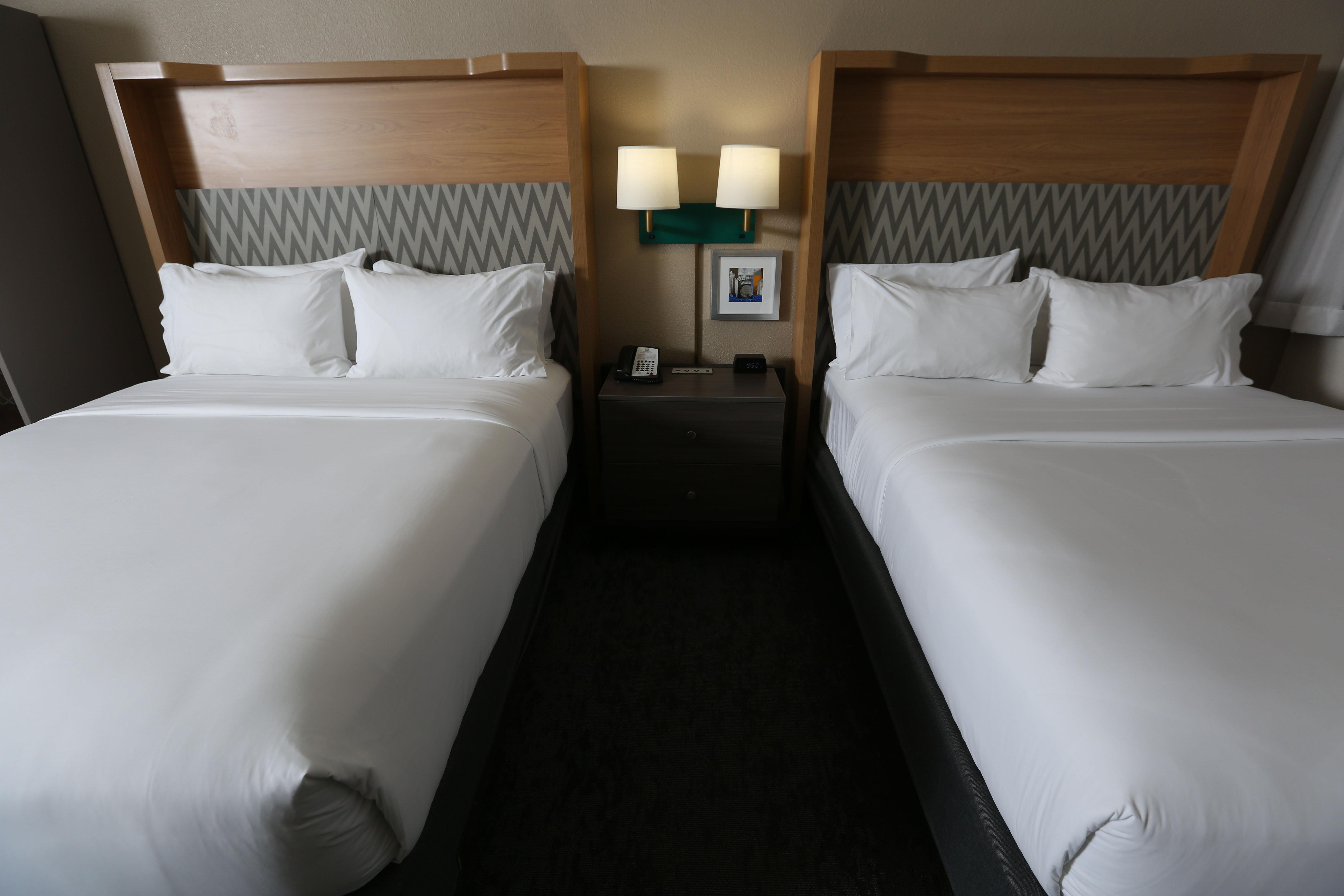Holiday Inn & Suites Chicago North Shore Skokie