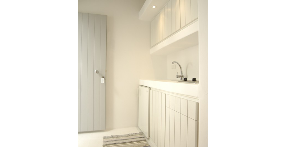 Kapetan Tasos Suites by null