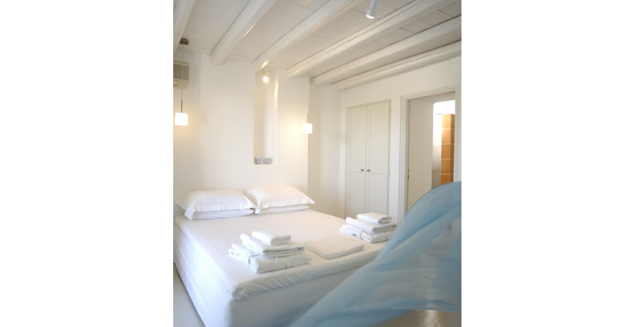 Kapetan Tasos Suites by null