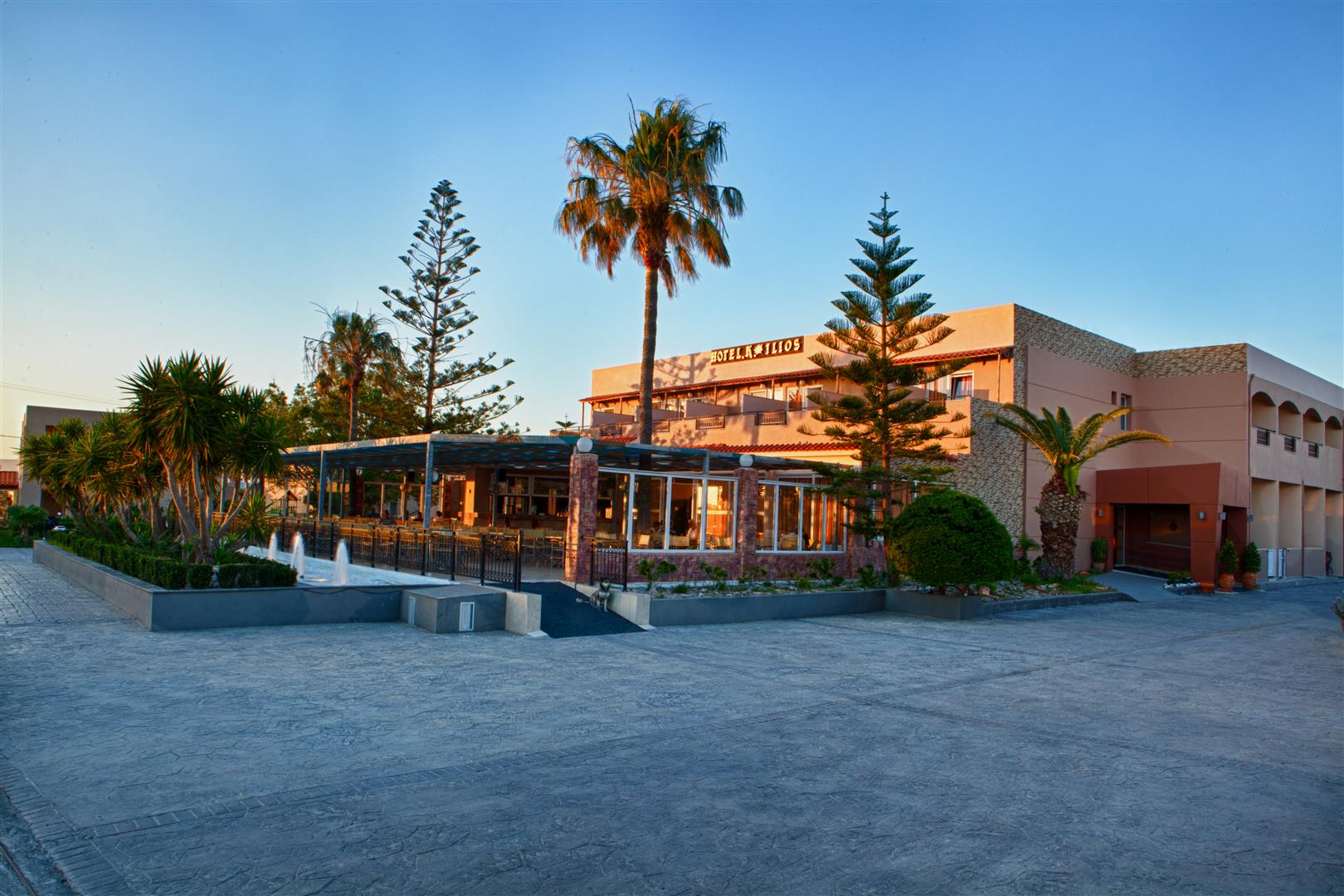 Ilios & Farming Hotel - photo