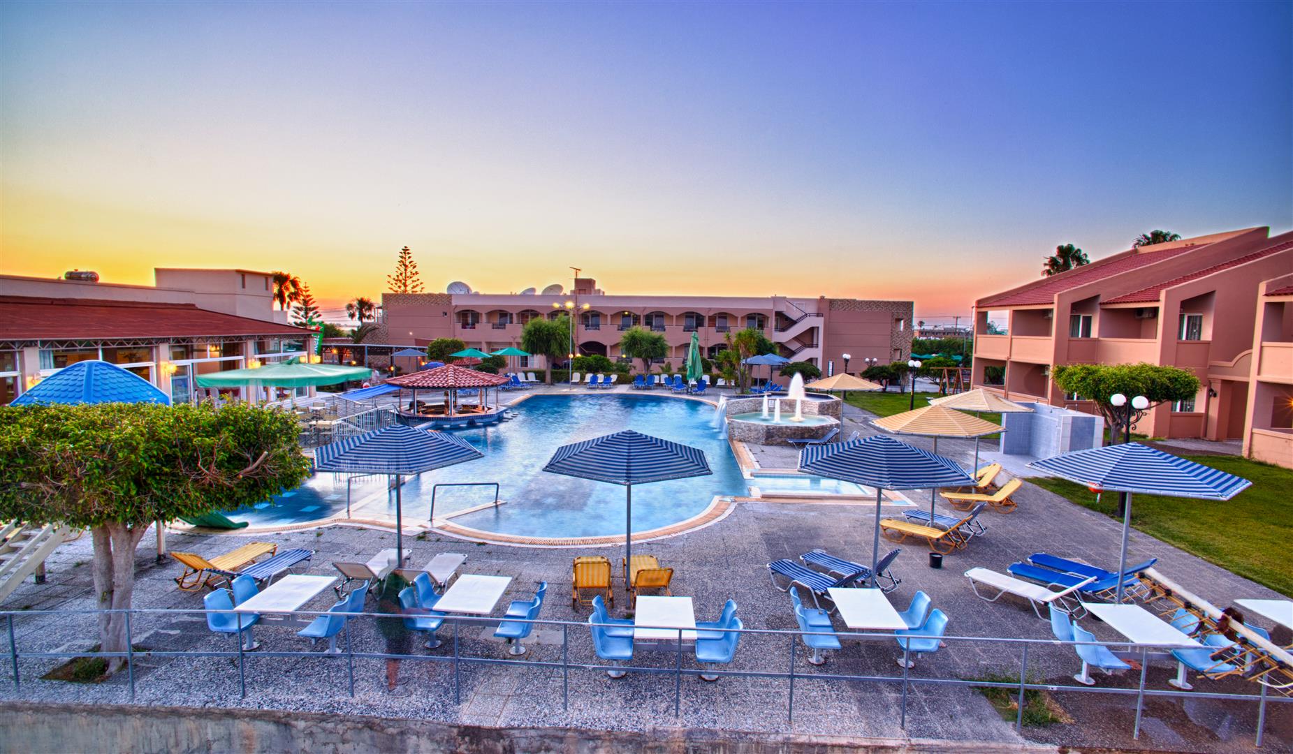 Ilios & Farming Hotel - photo