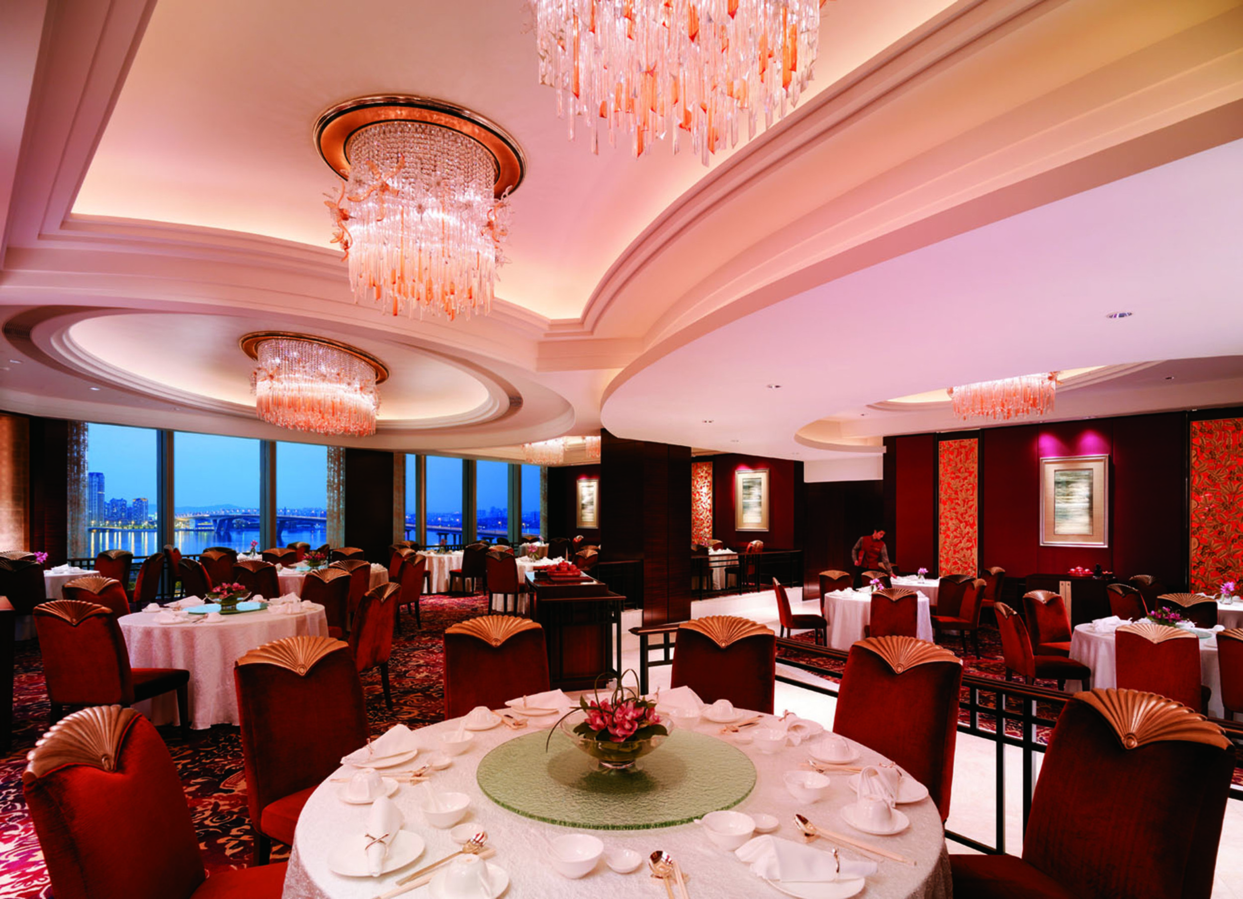 Shangri-La Hotel, Guangzhou by null