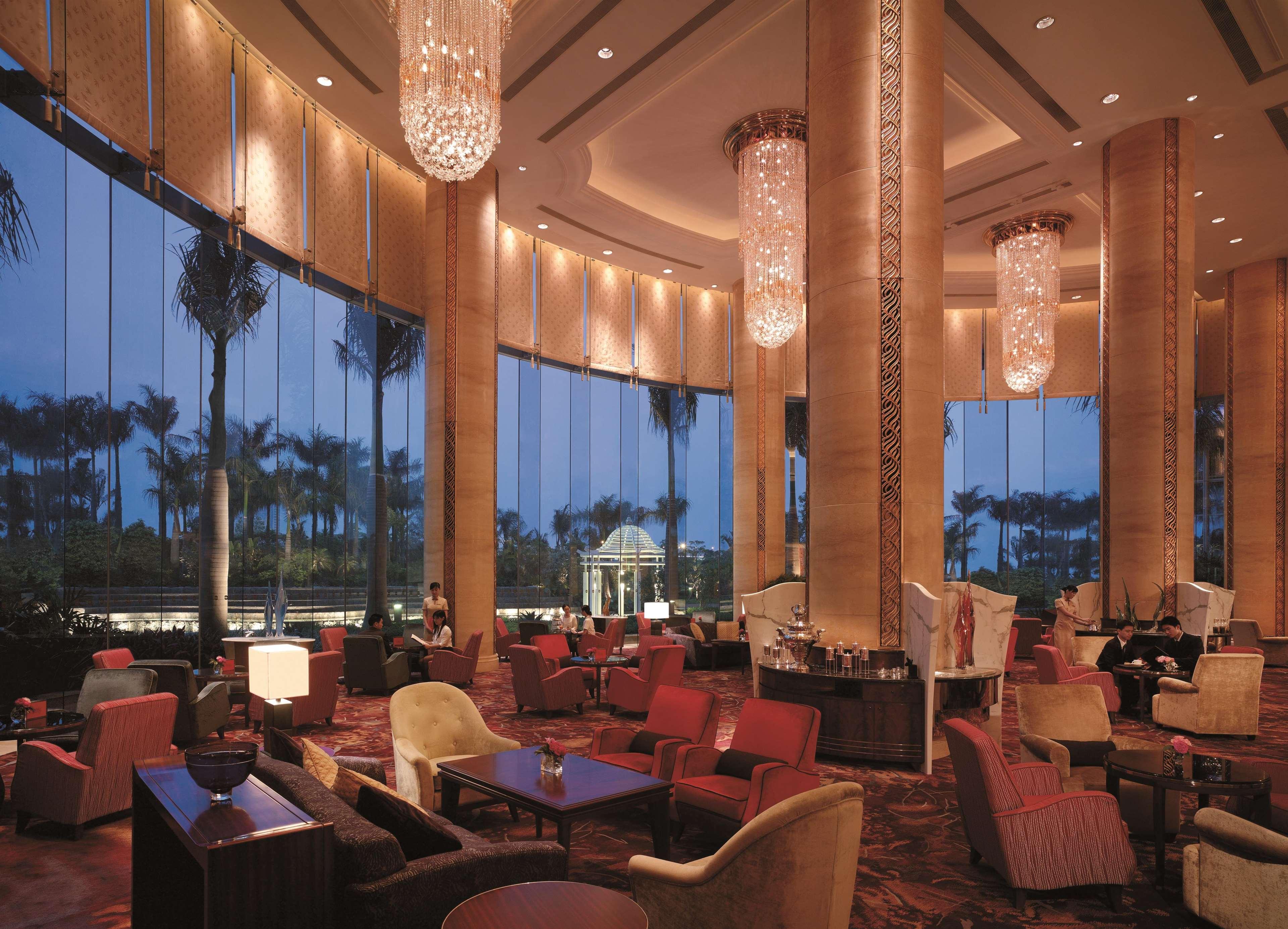 Shangri-La Hotel, Guangzhou by null