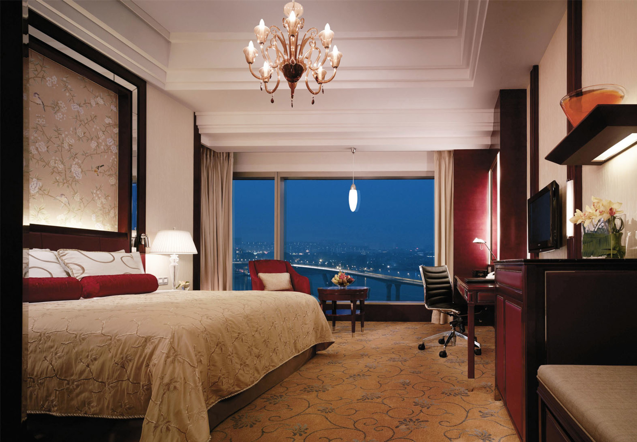 Shangri-La Hotel, Guangzhou by null