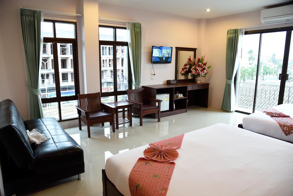 Sripet Hotel