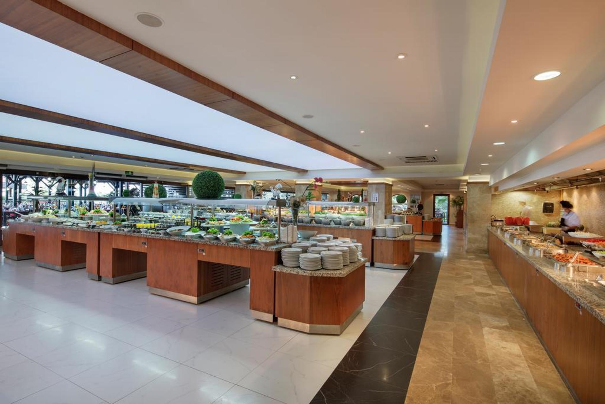 Crystal Flora Beach Resort