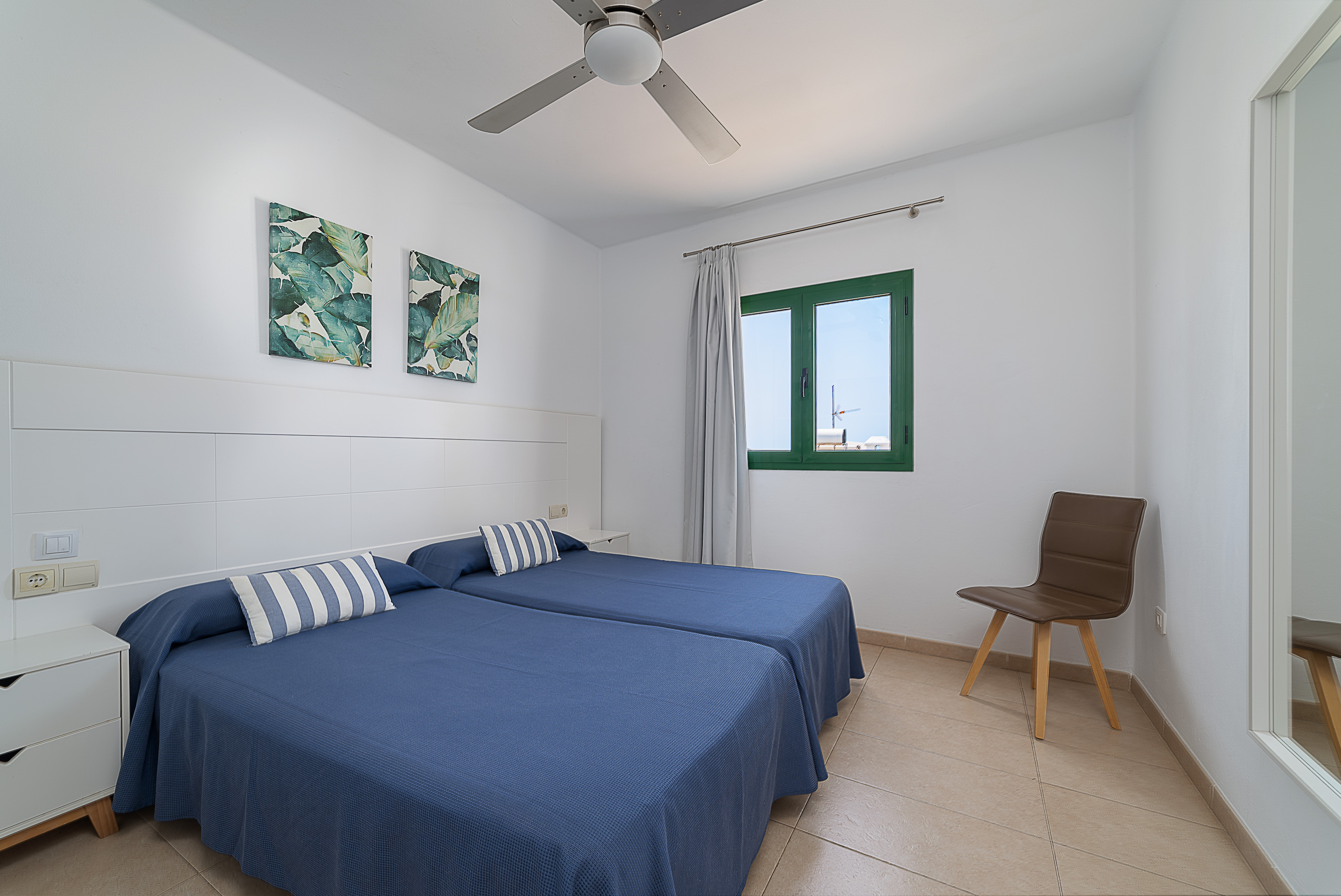 Elena Apartamentos