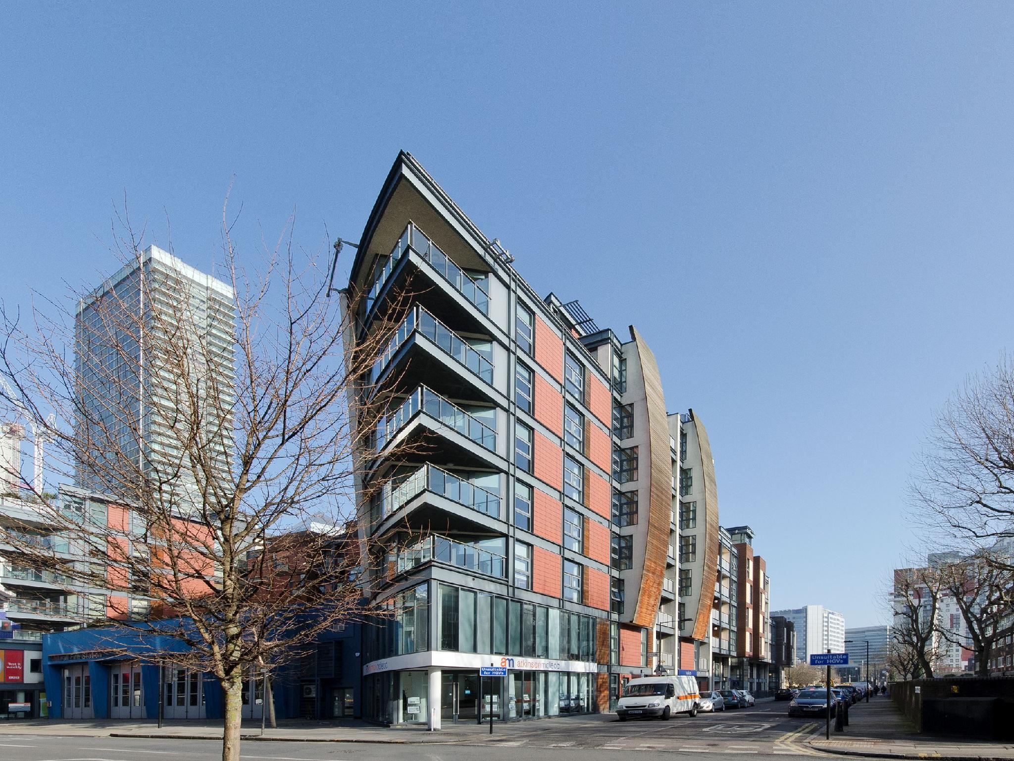 Marlin Apartments - Canary Wharf image