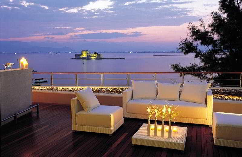 Amphitryon - фото