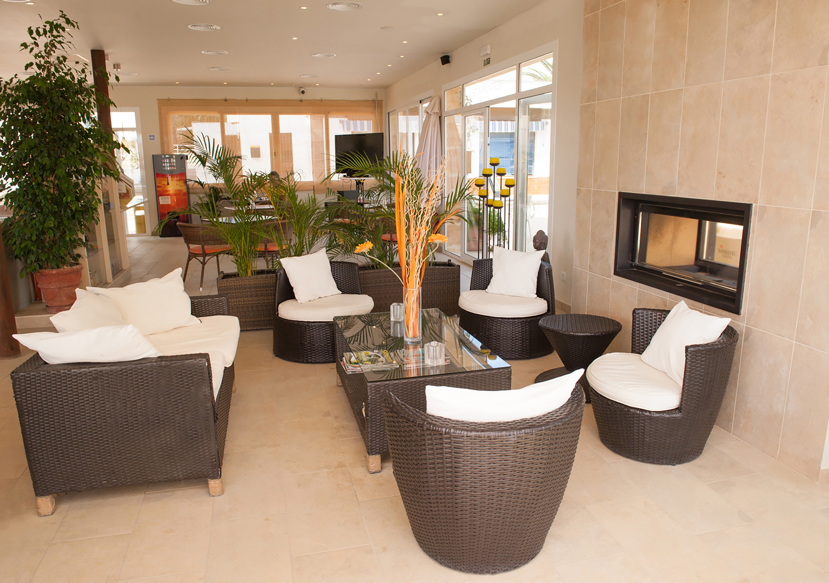 Apartamento Sol Romantica by DOT Suites
