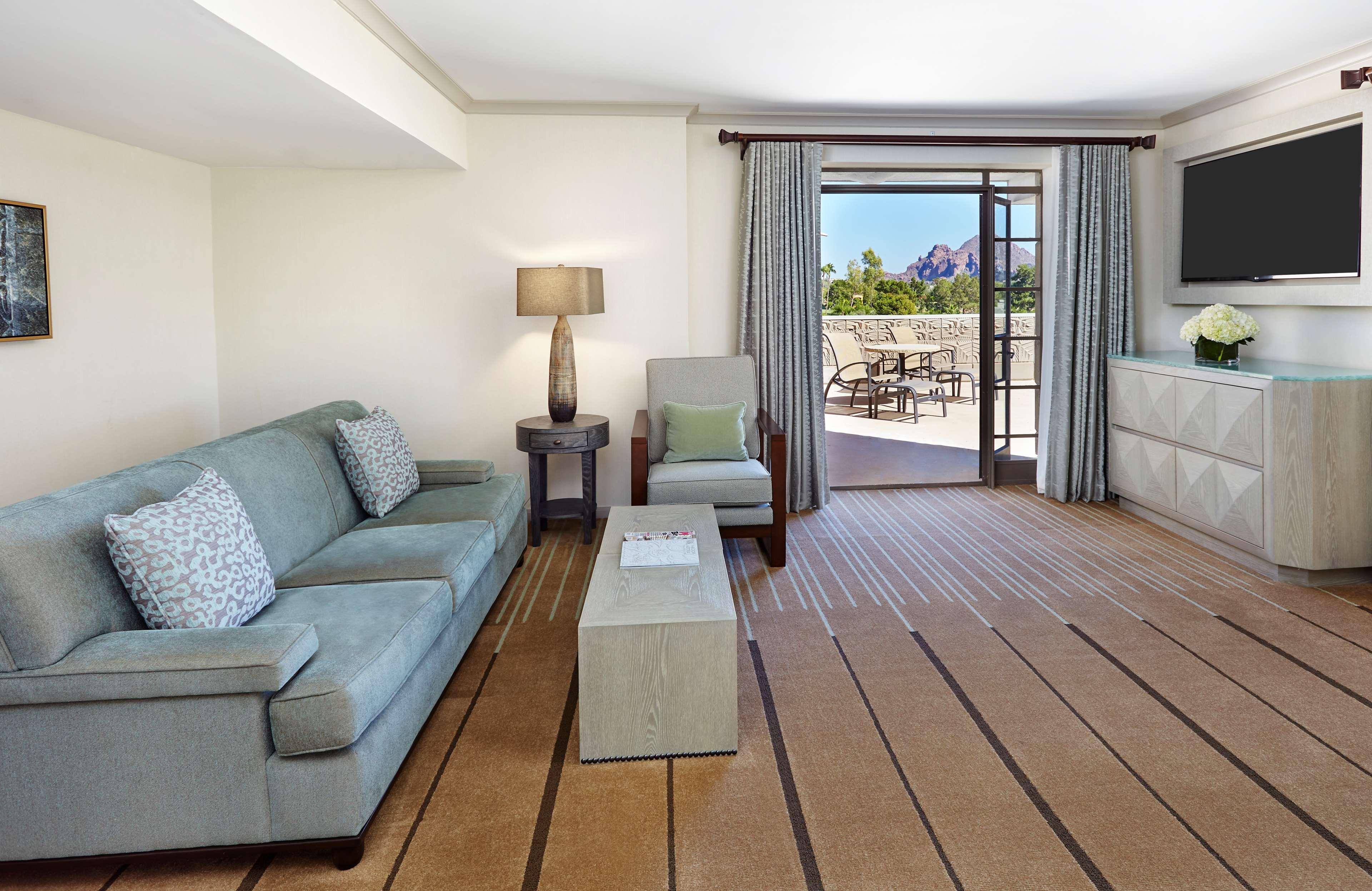 Arizona Biltmore, LXR Hotels & Resorts by null