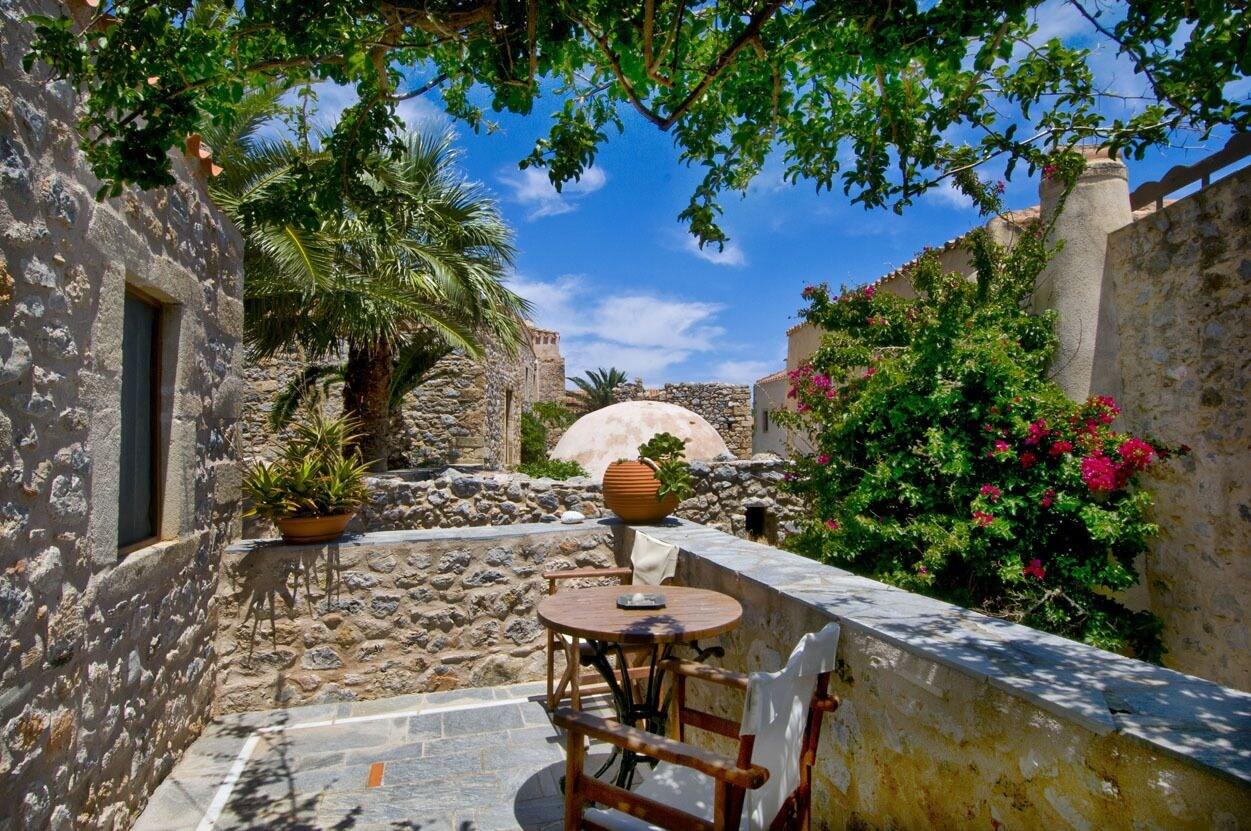 Ardamis Traditional 