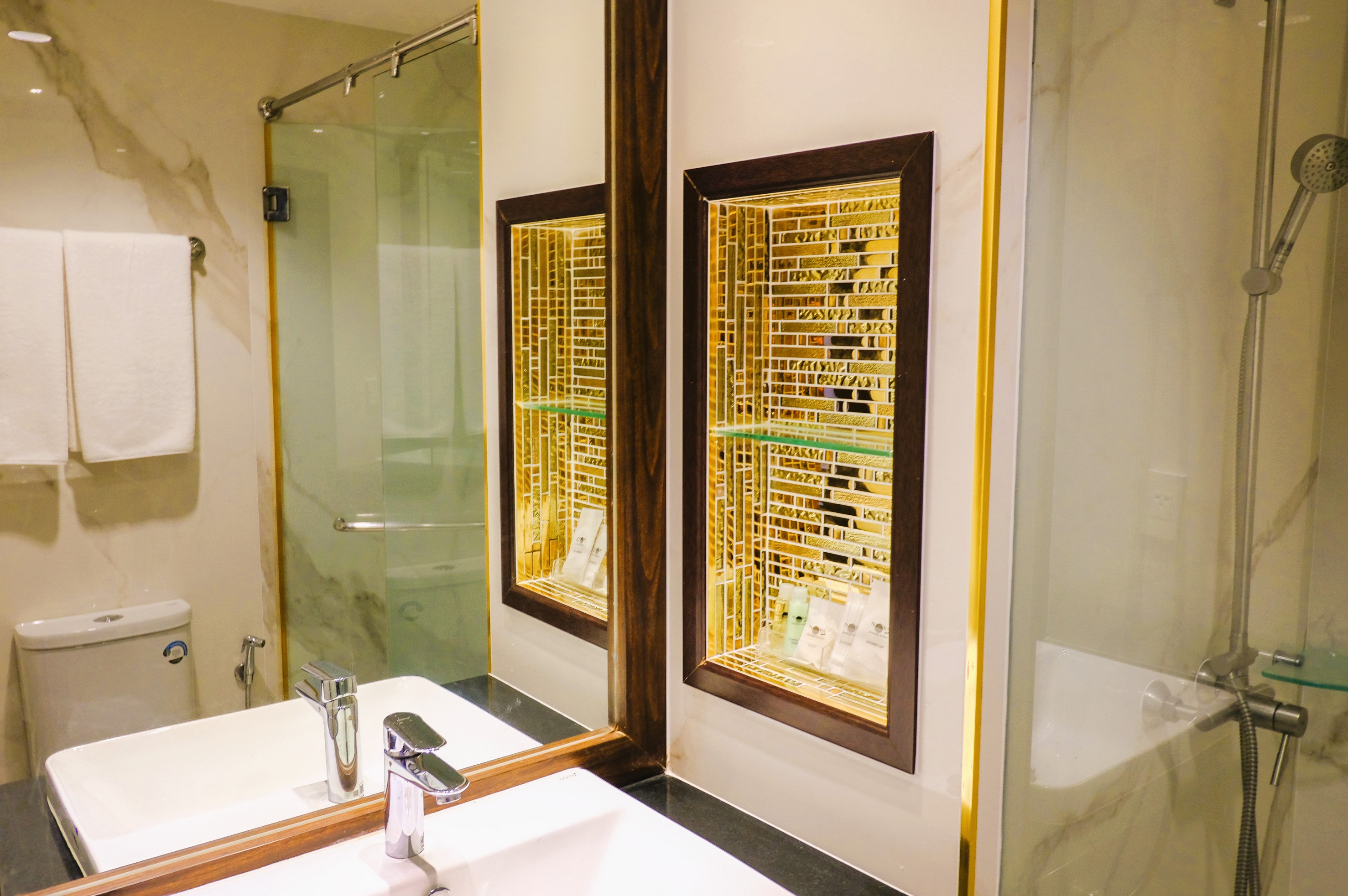 Nova Platinum Hotel
