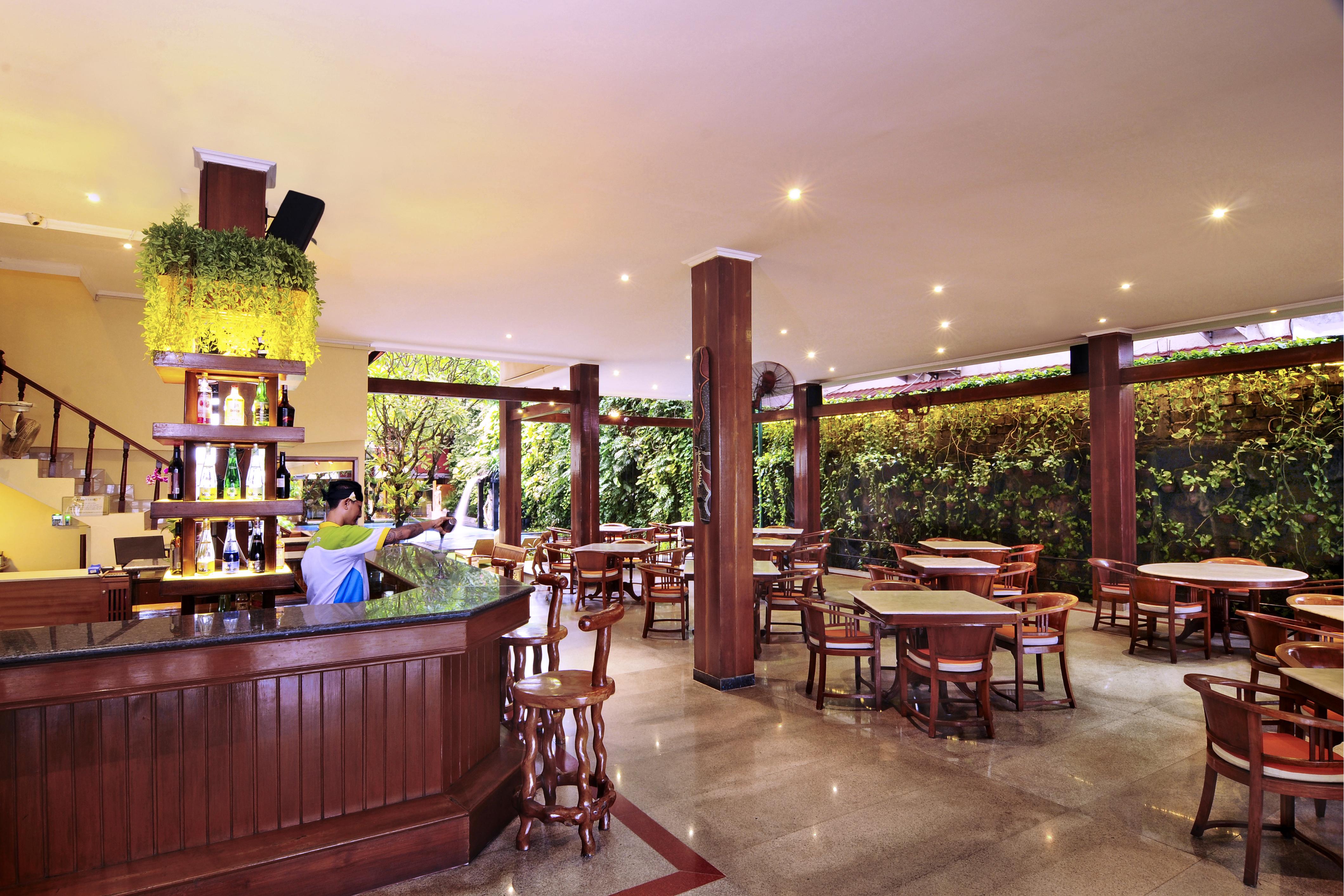 Green Garden Hotel