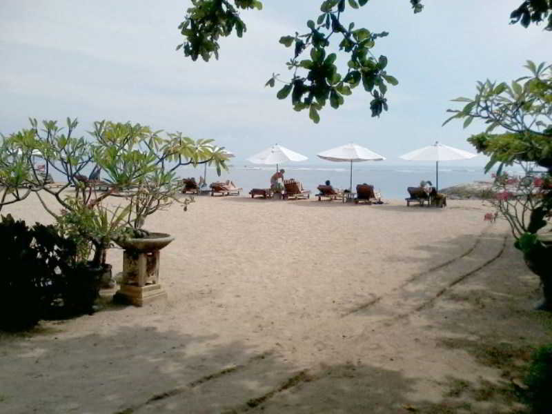 Gazebo Beach - photo