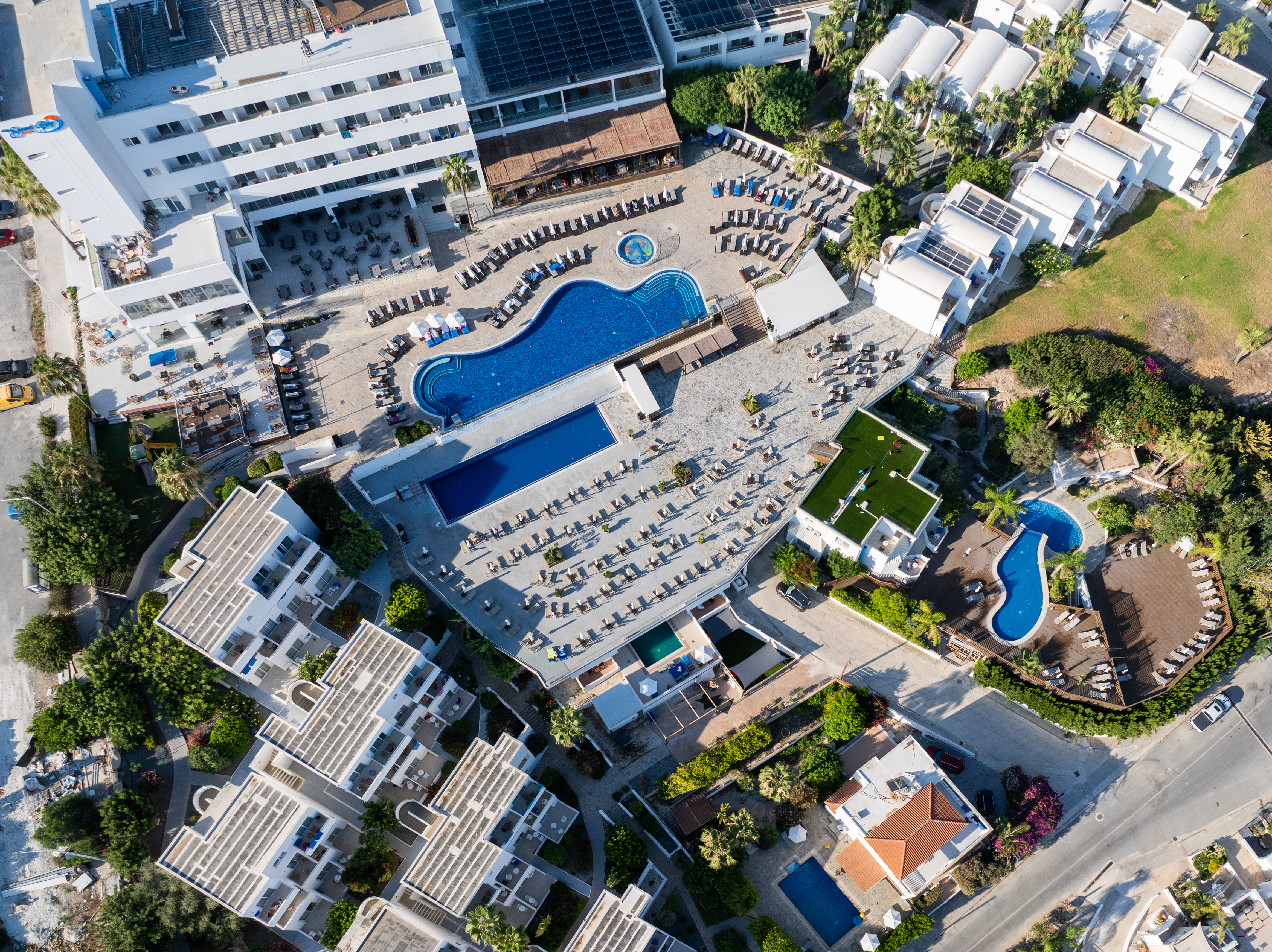 Theo Sunset Bay Hotel