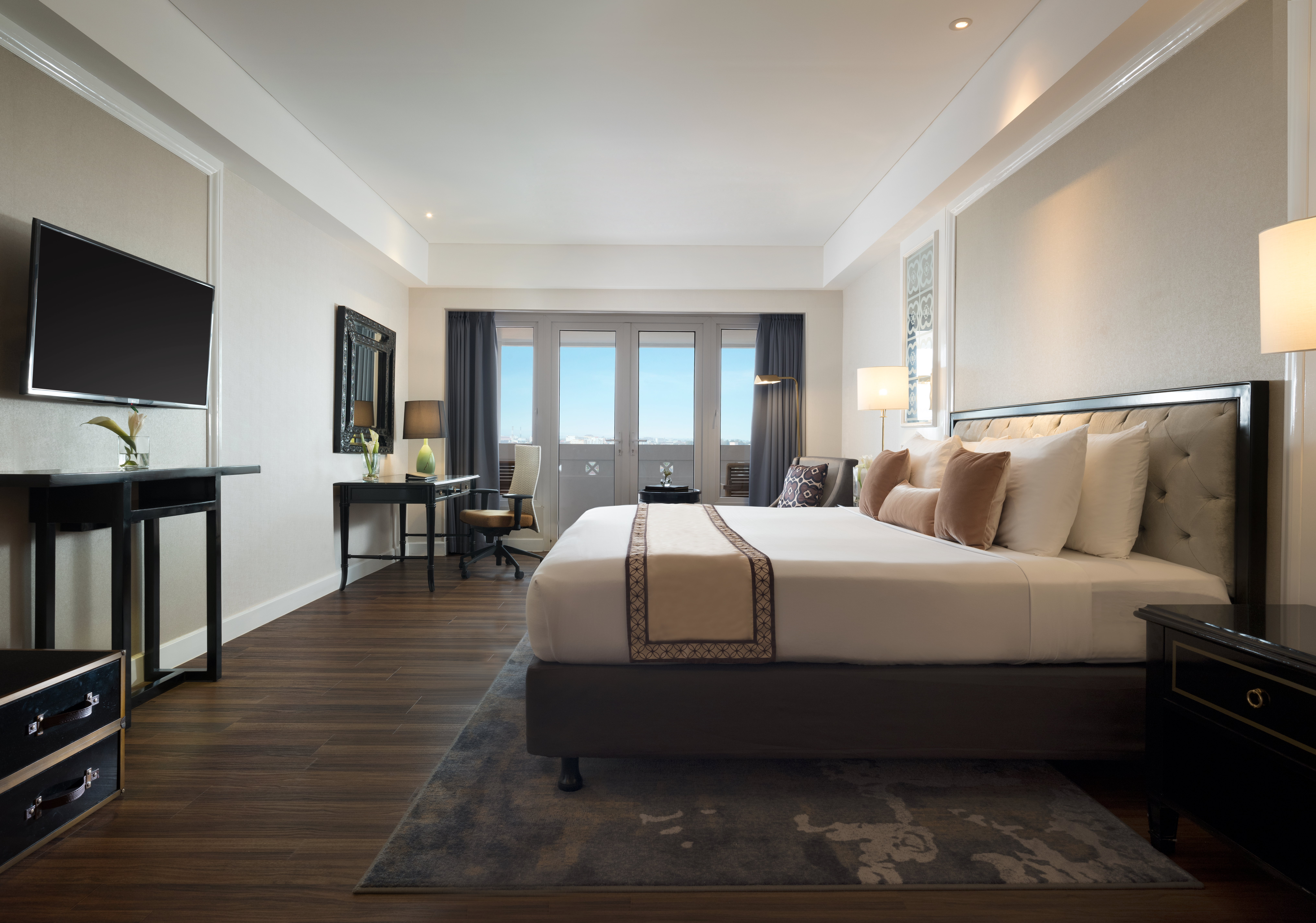Suite, duplex, junior