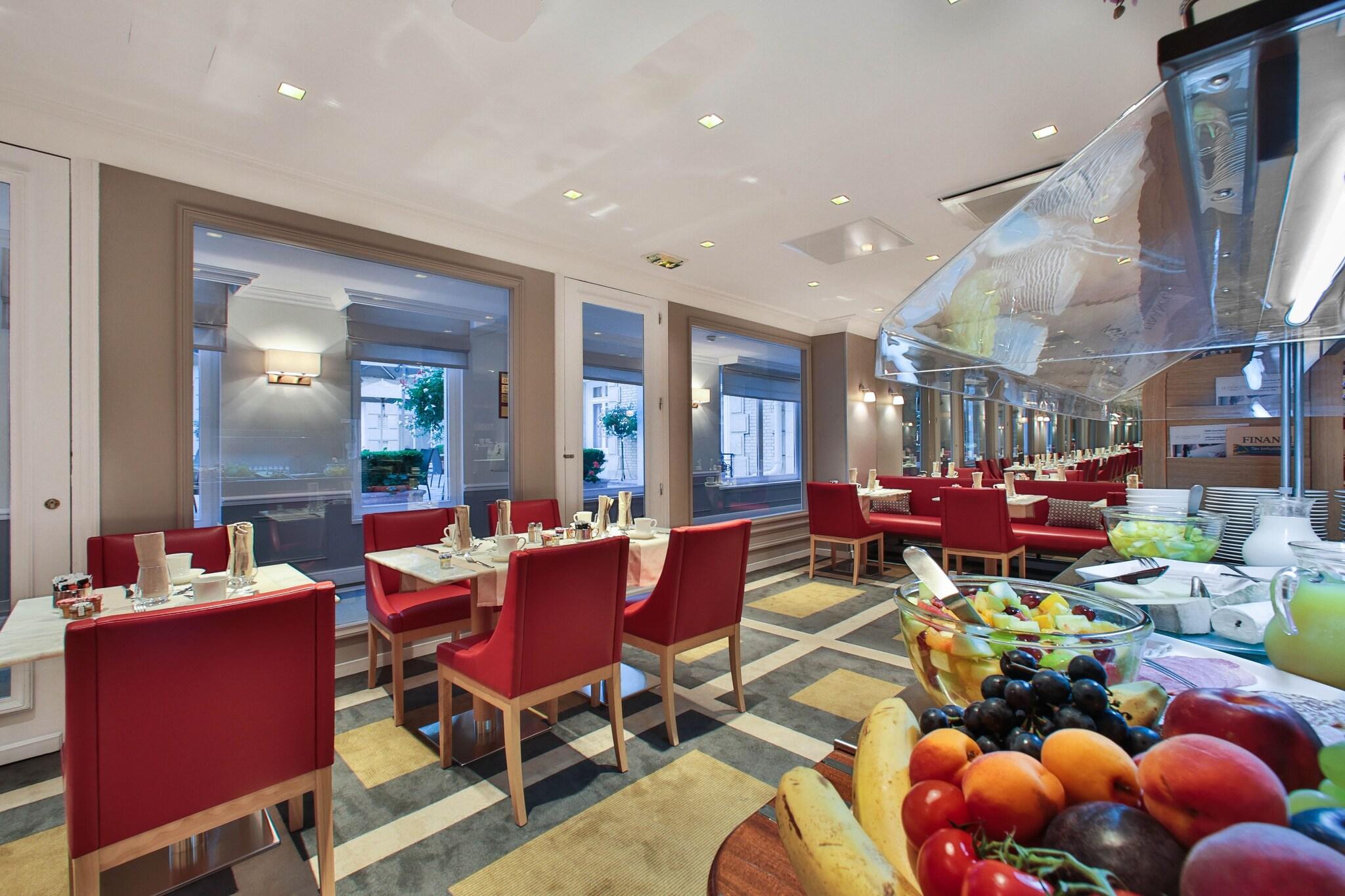 Le Claridge Champs-Elysees Fraser Suites