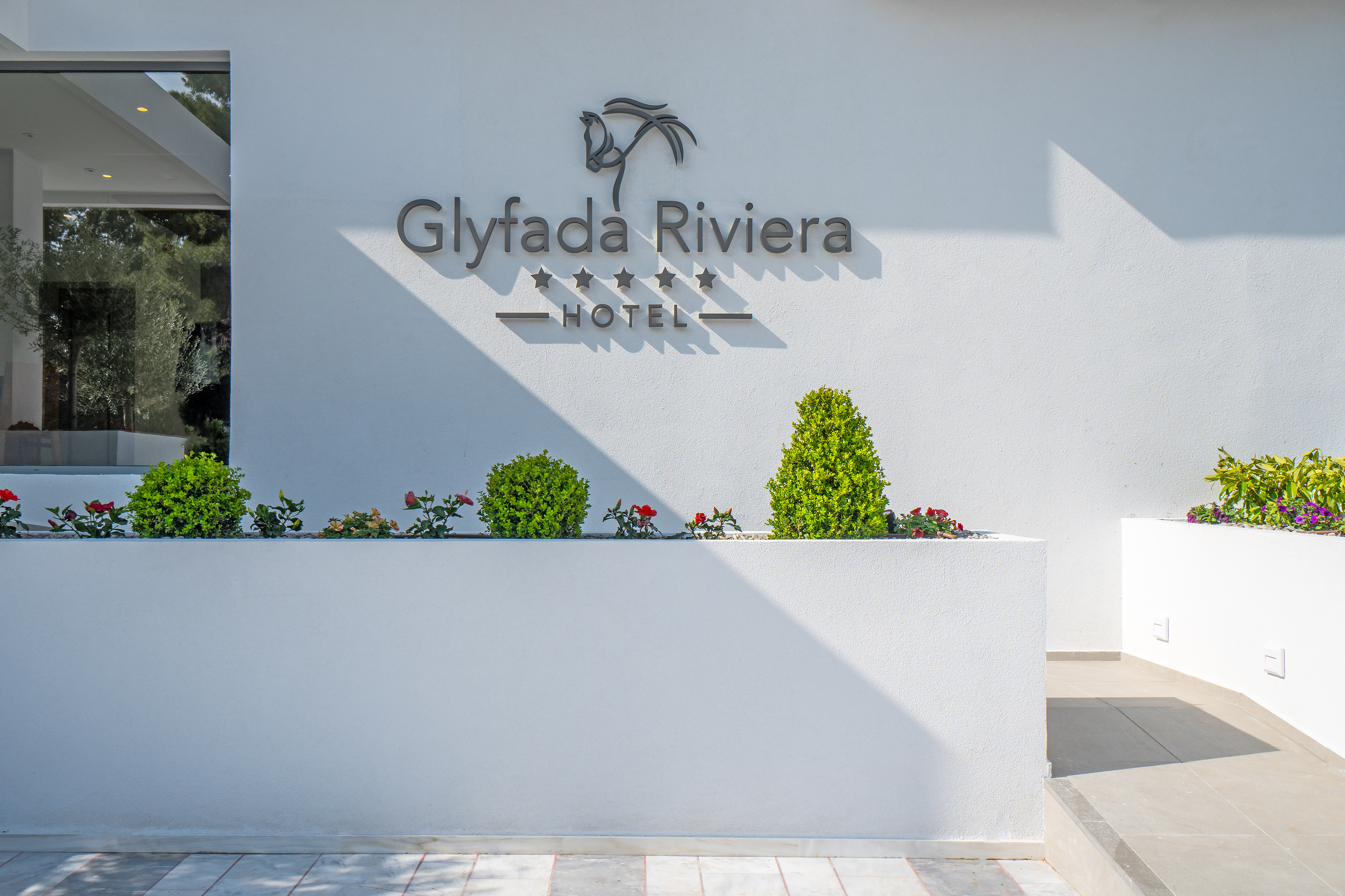 Glyfada Riviera Hotel - attēls
