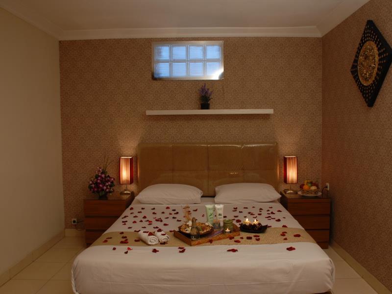 Hotel Tugu Sri Lestari Blitar by null