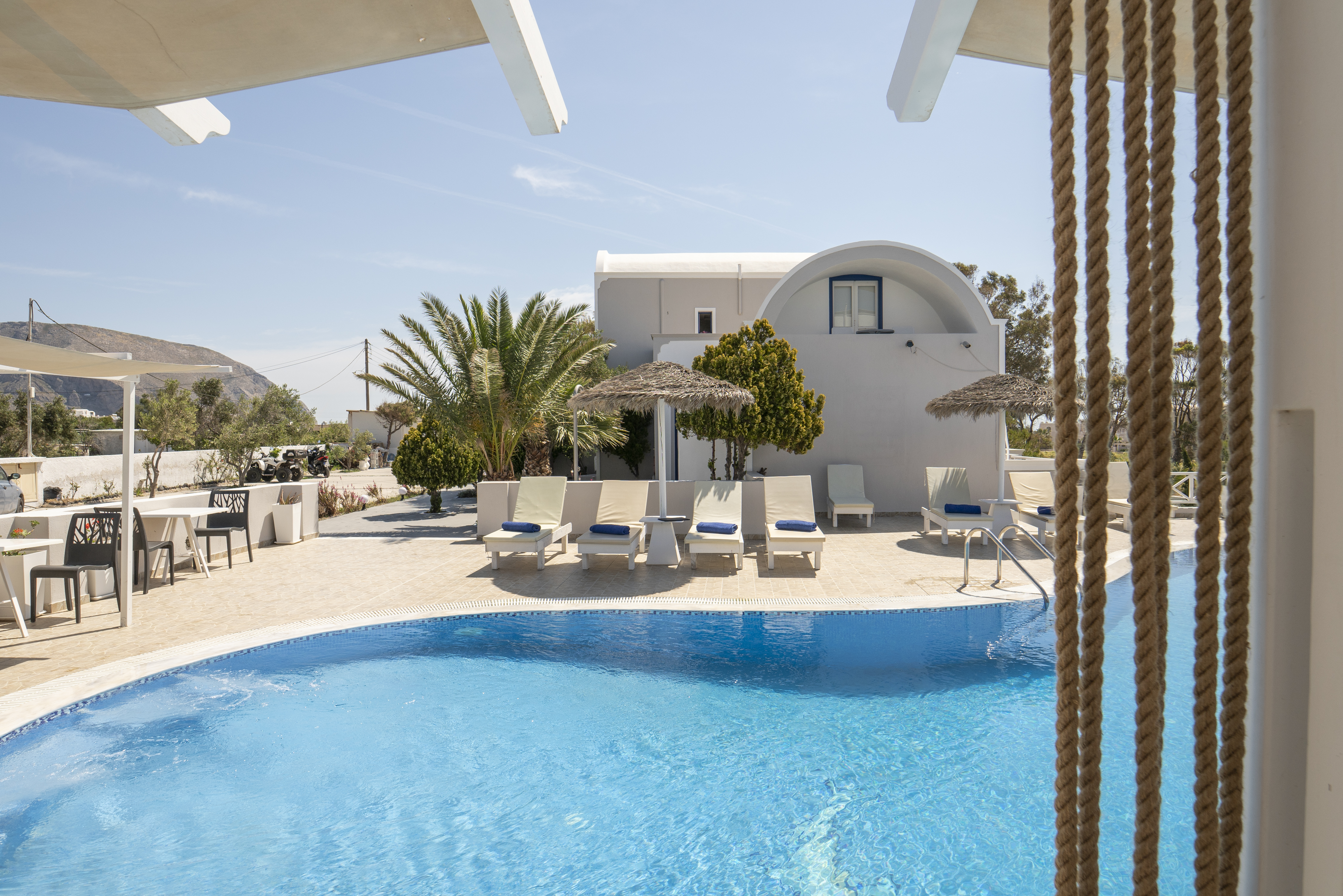 Bella Santorini - photo