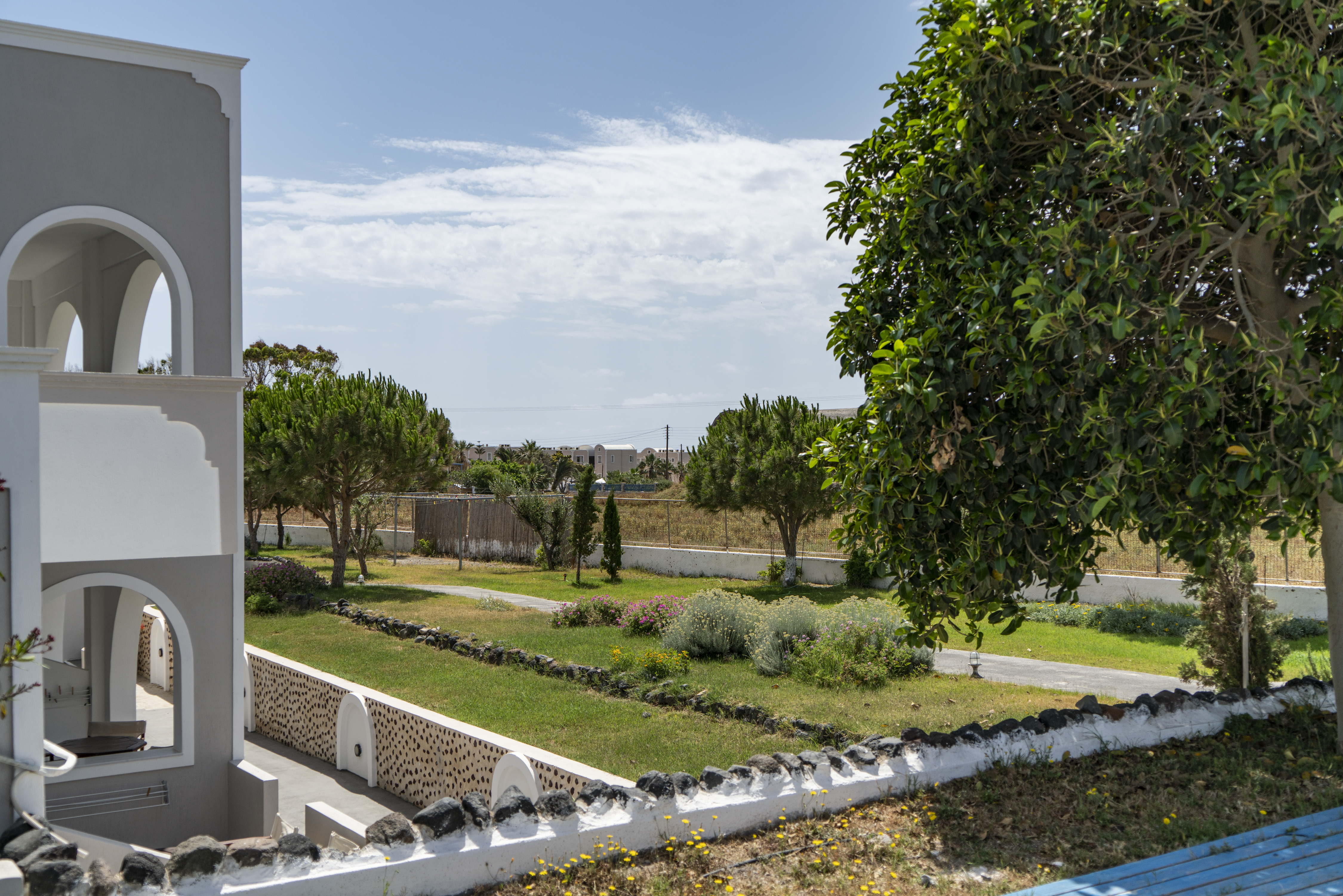 Bella Santorini - photo