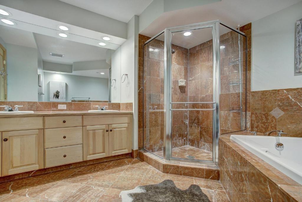 St. James Place by null