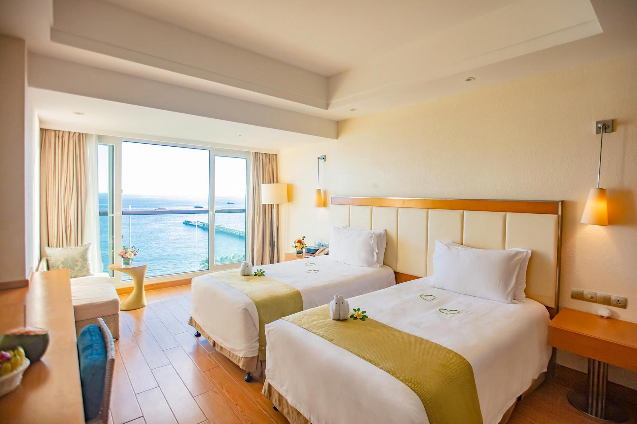 Ocean View Resort Yalong Bay (Former Holiday inn Y