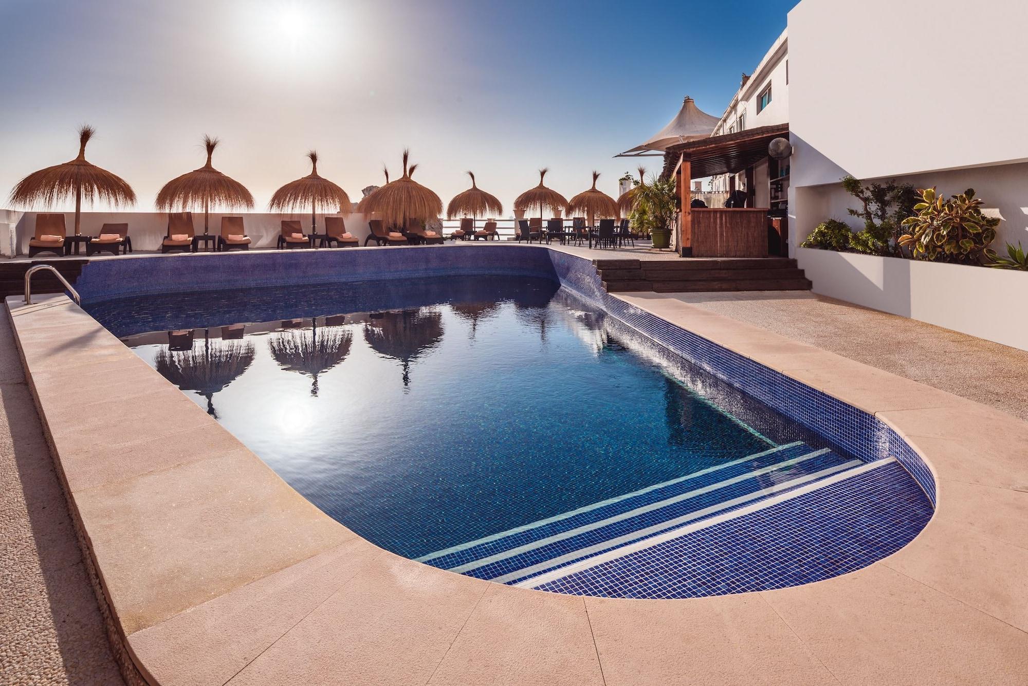 The Caleta Hotel