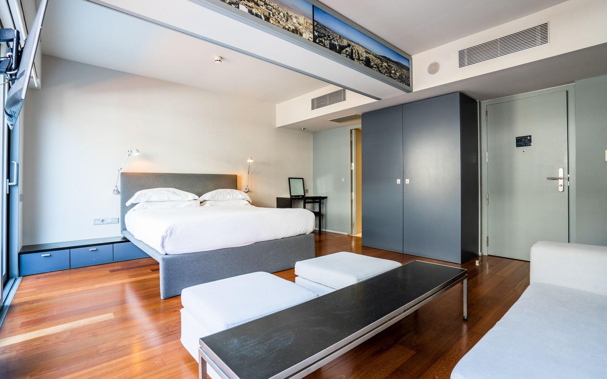 Periscope Hotel by null
