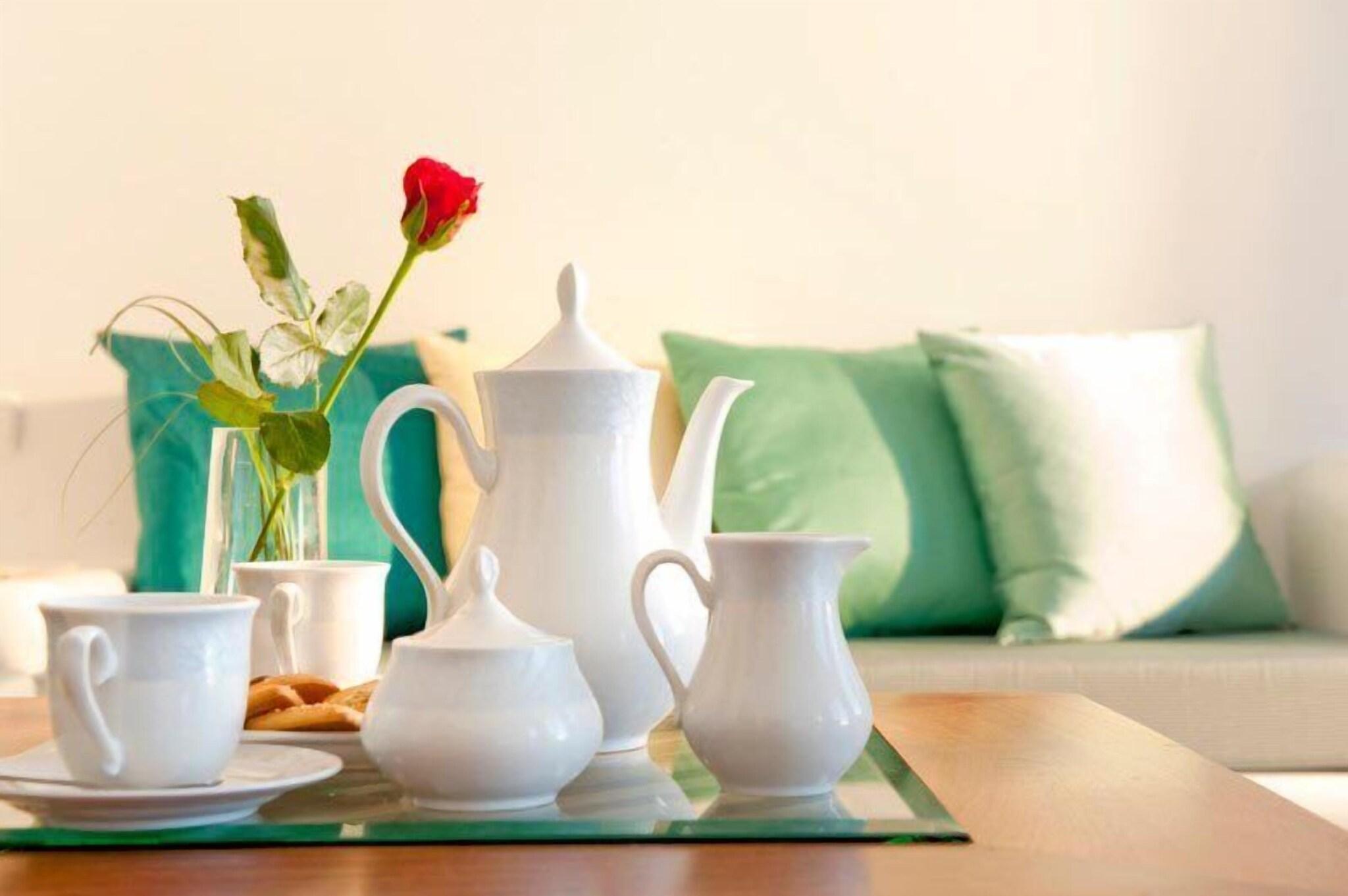 Absolute Bliss Imerovigli Suites - photo