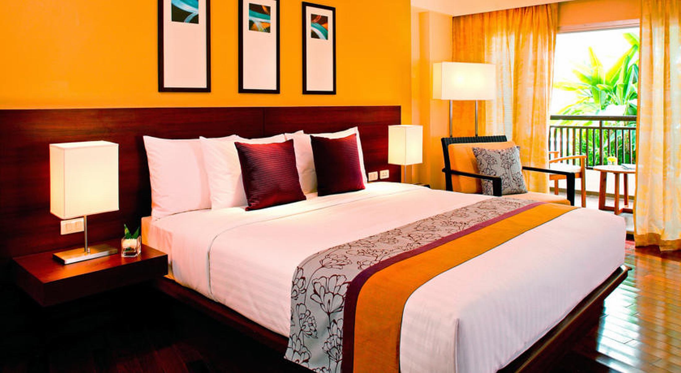 Radisson RED Phuket Patong Beach