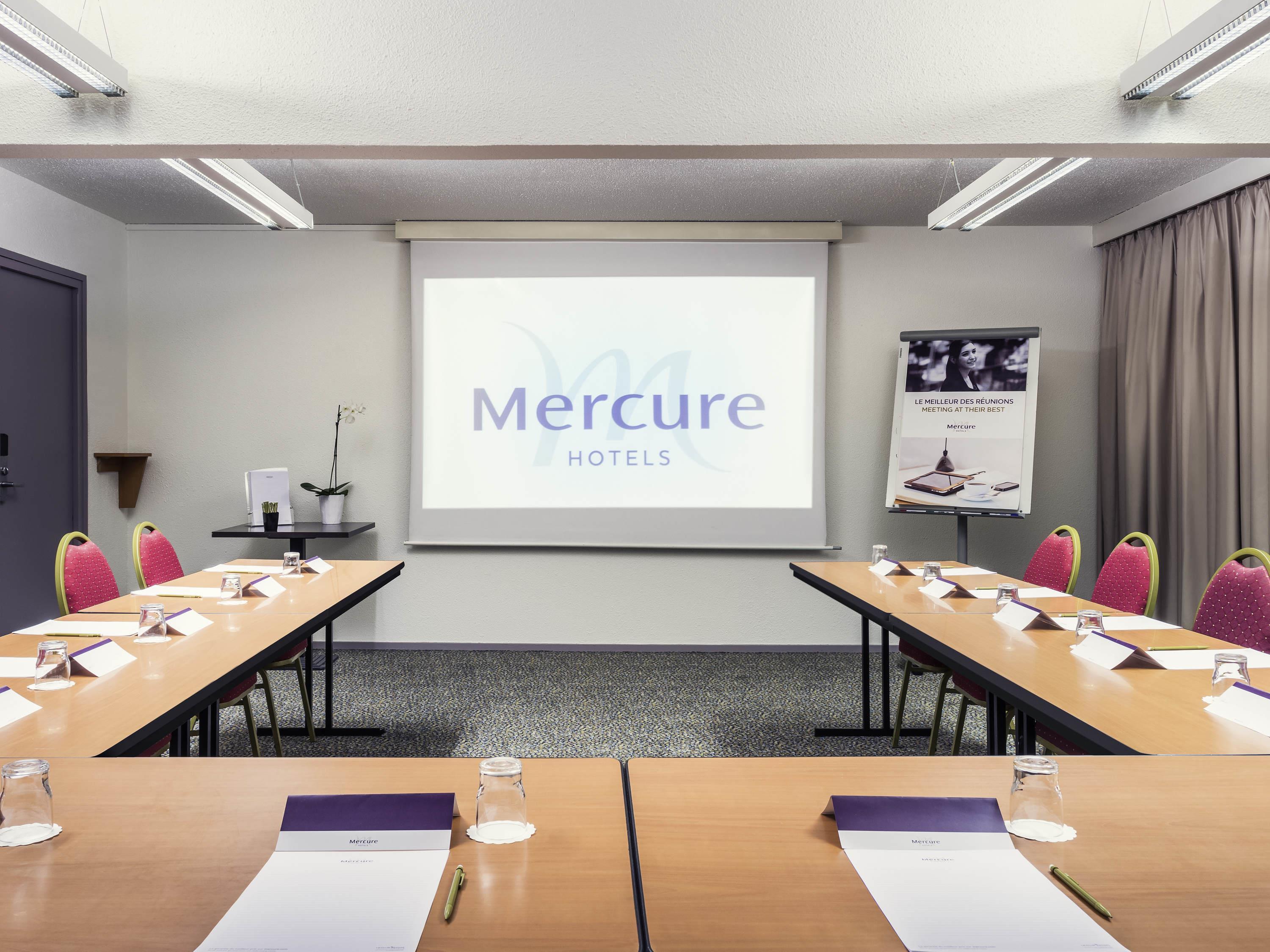 Mercure Paris Le Bourget Hotel - photo