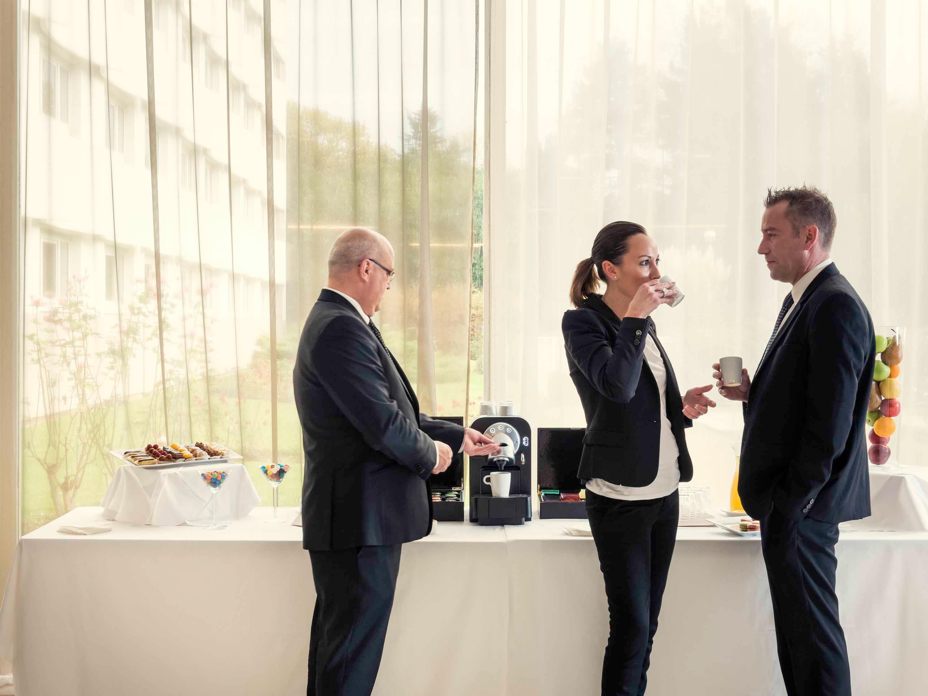 Mercure Paris Le Bourget Hotel - photo